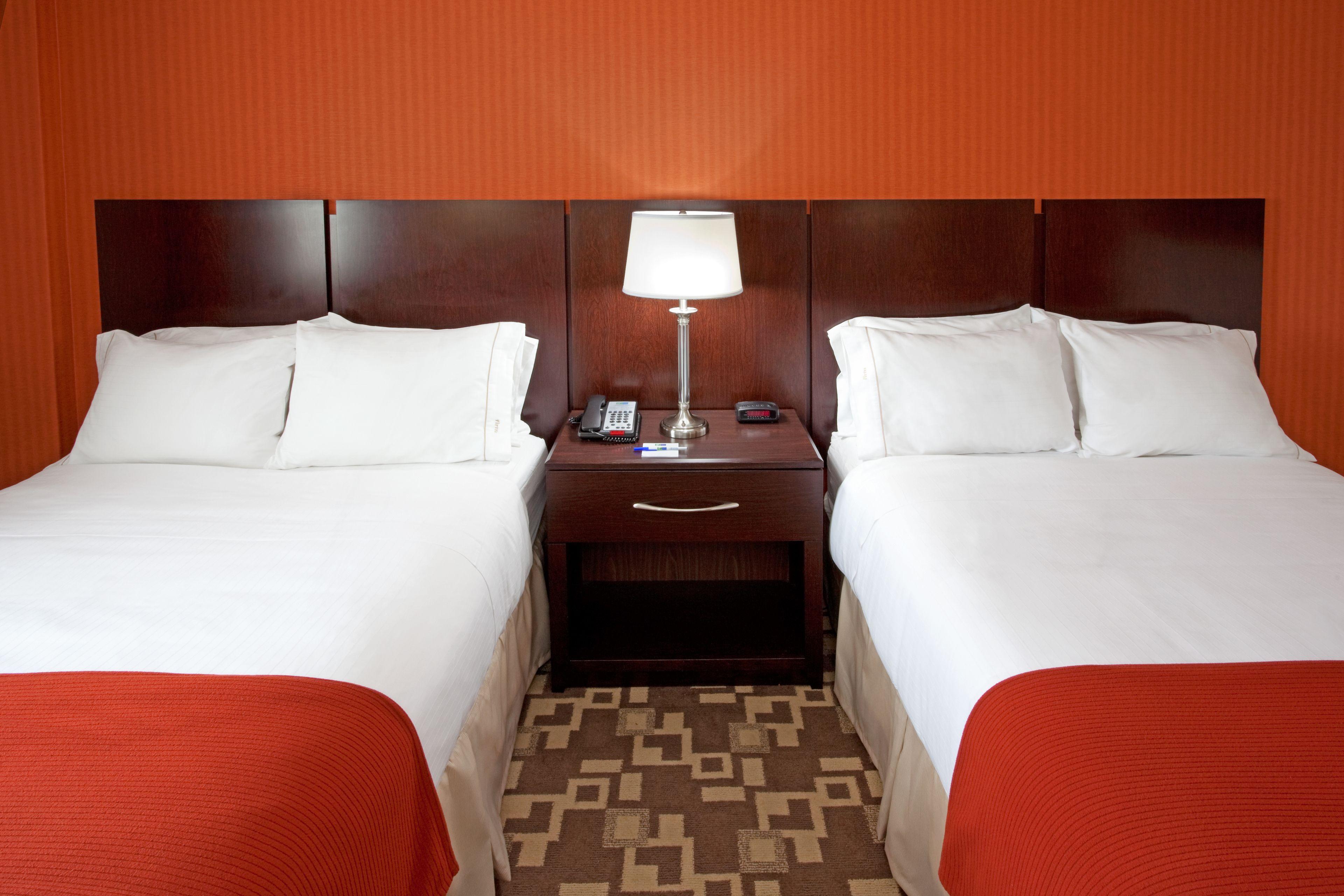 Hotel Express Maspeth By Ihg New York