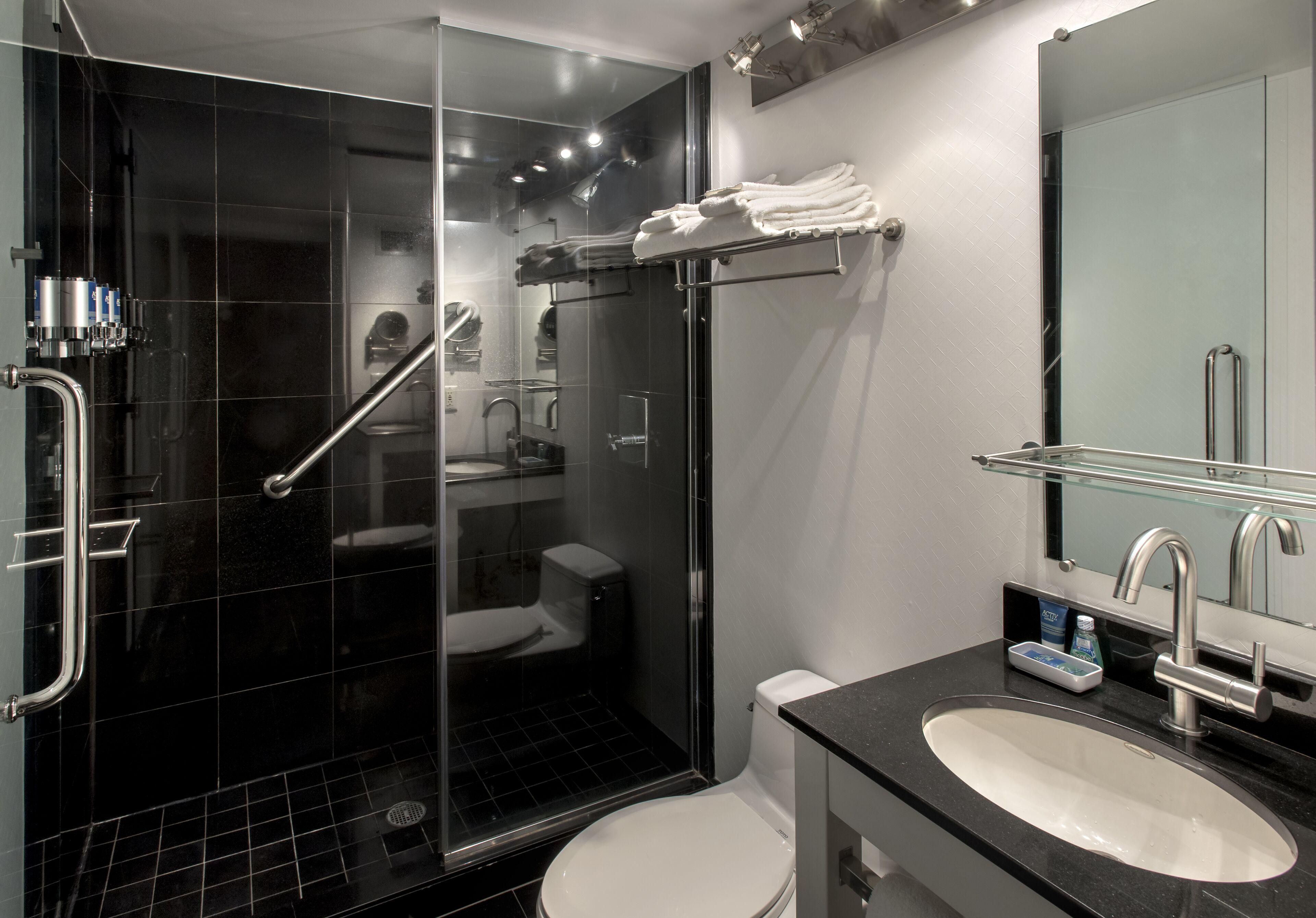 Four Points By Sheraton Manhattan Soho Village Hotel 3*