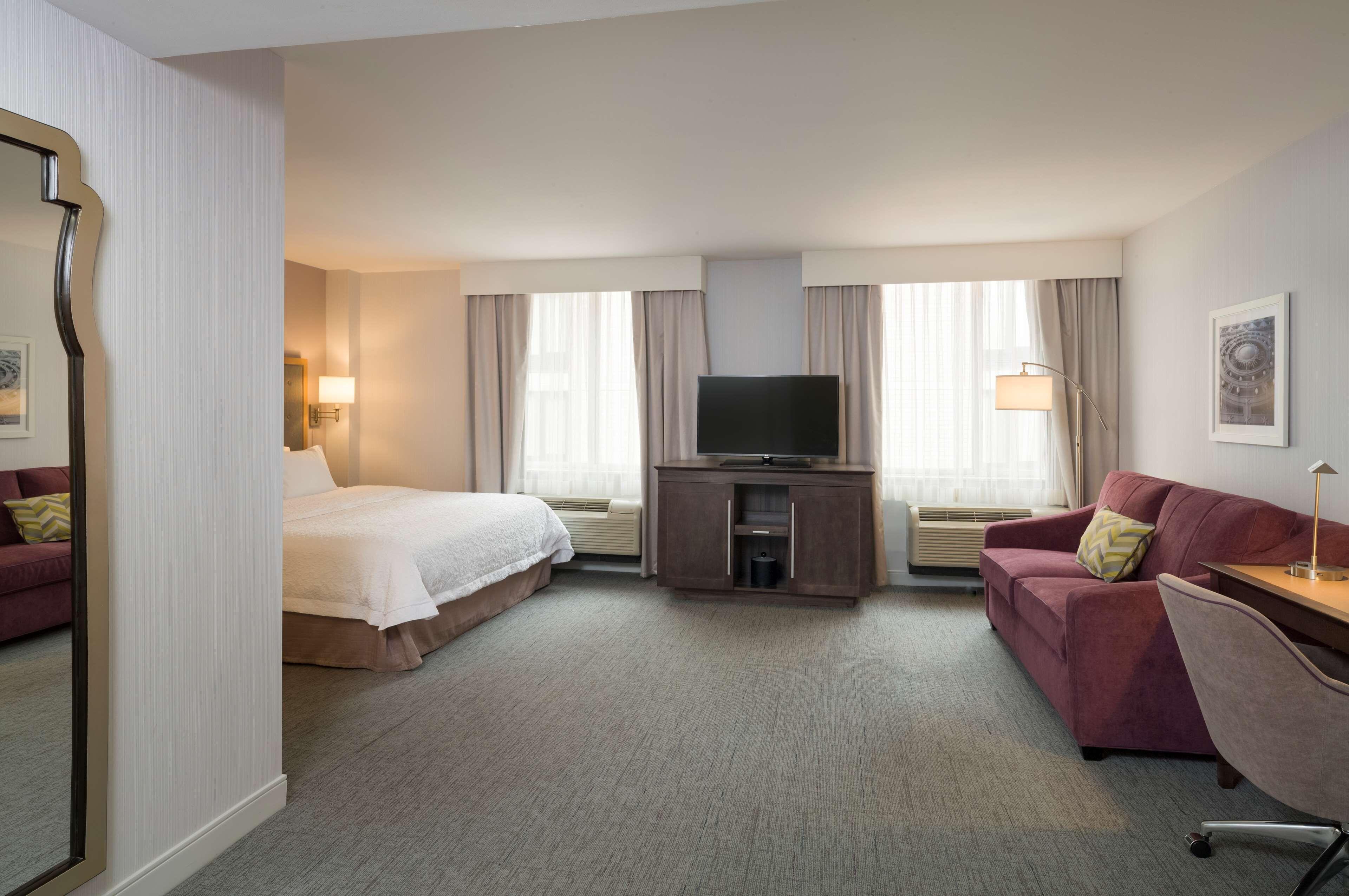 Hampton Manhattan - Times Square South 3*