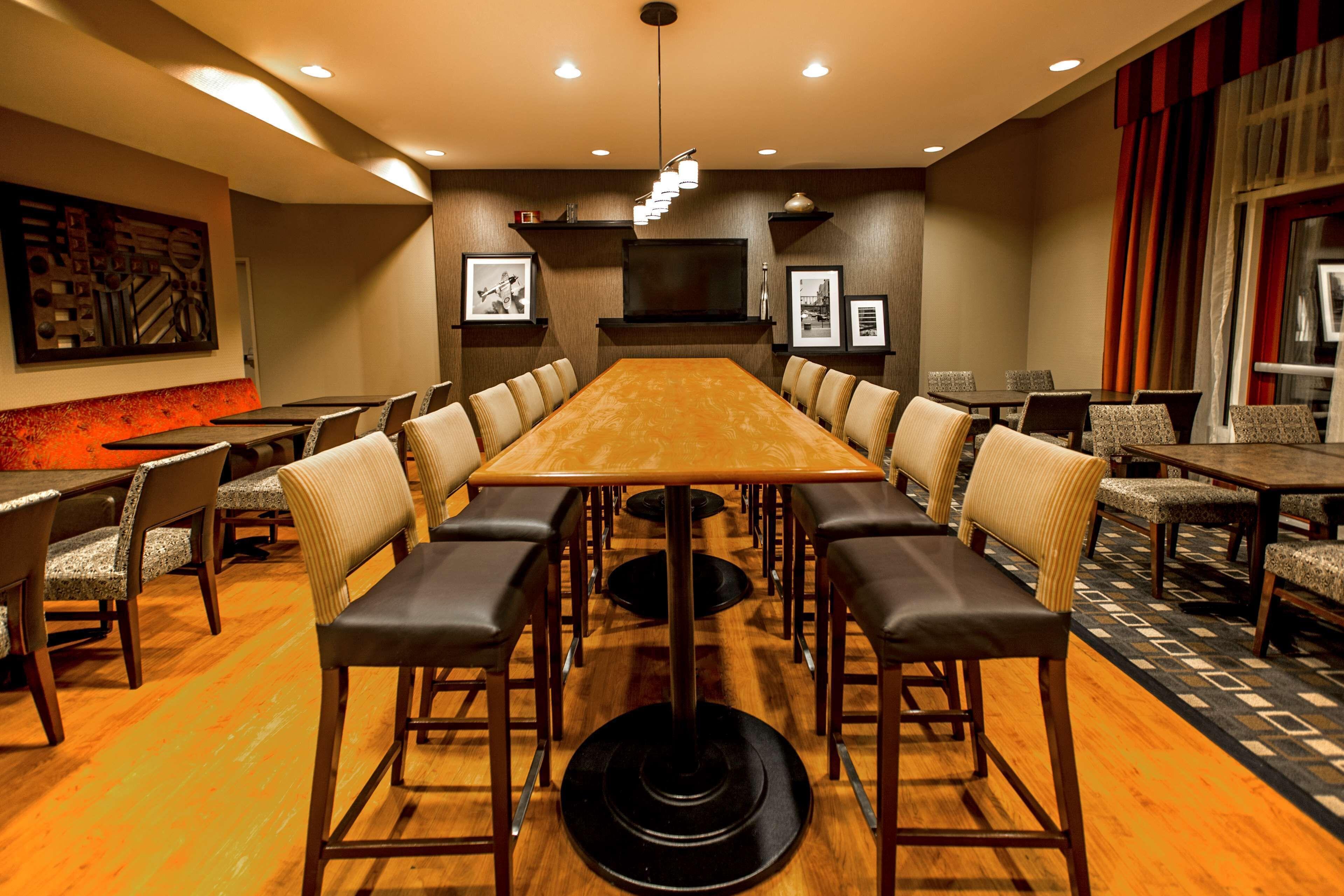 Hampton - Laguardia Airport Hotel