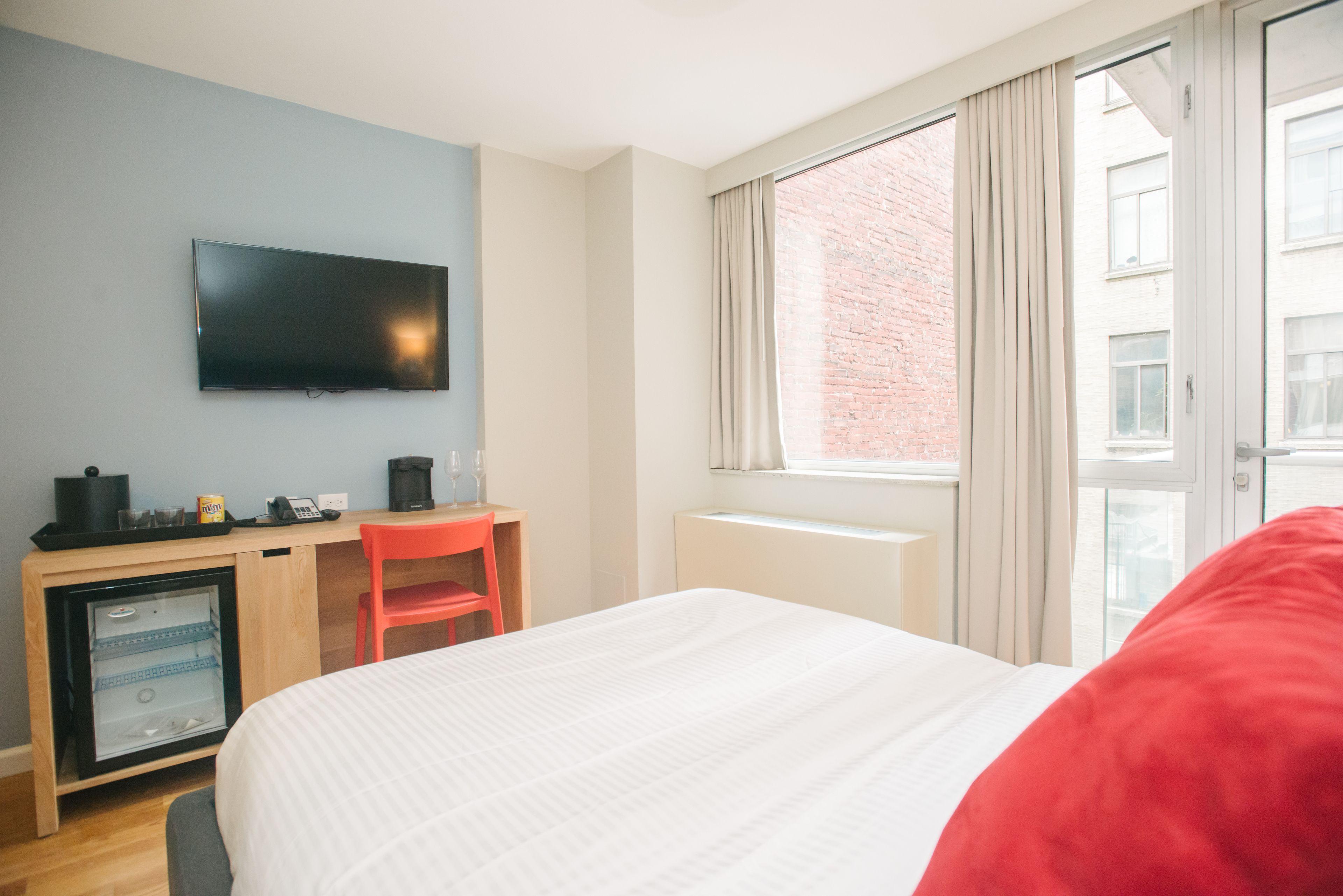 32 32 Hotel