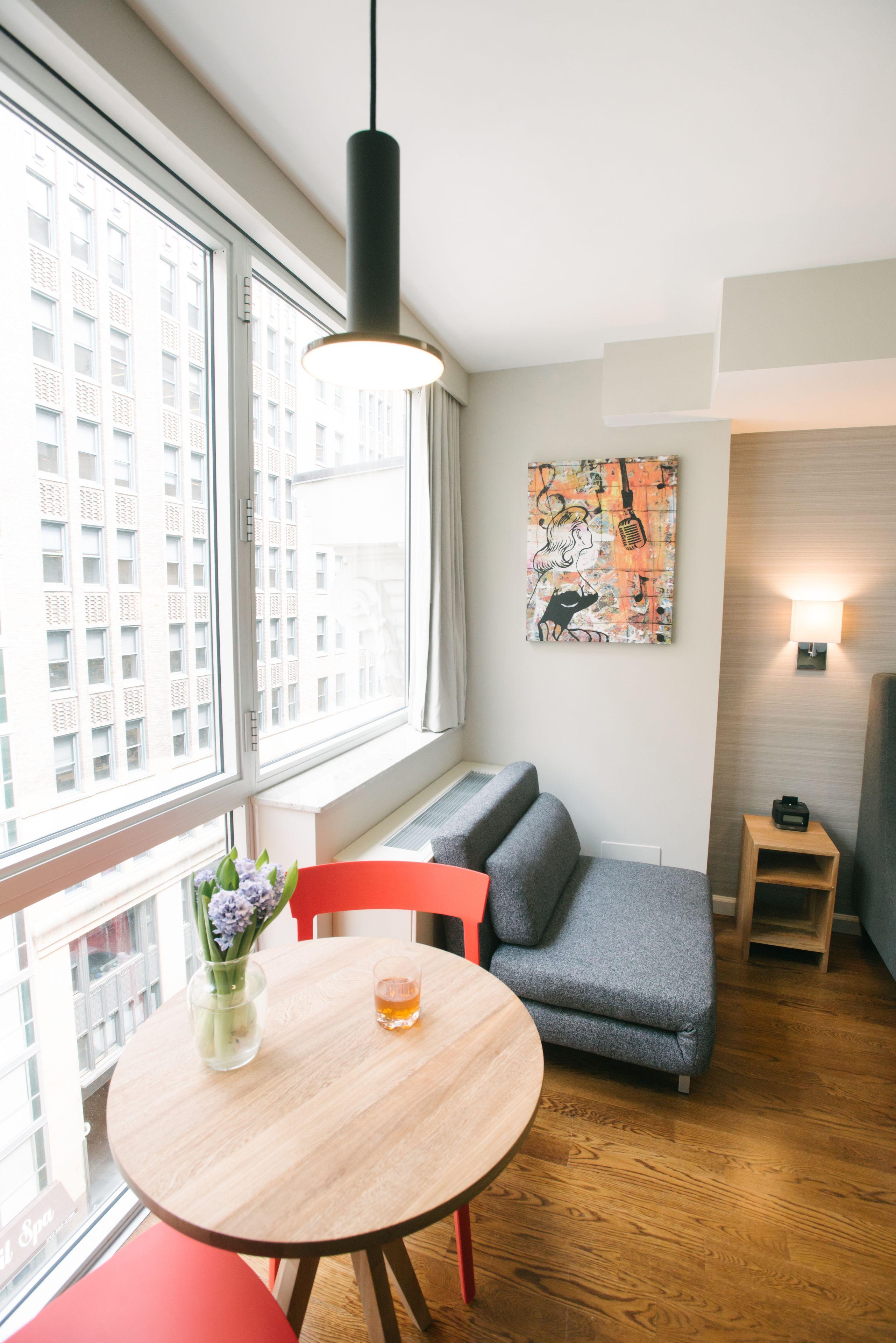 32 32 Hotel