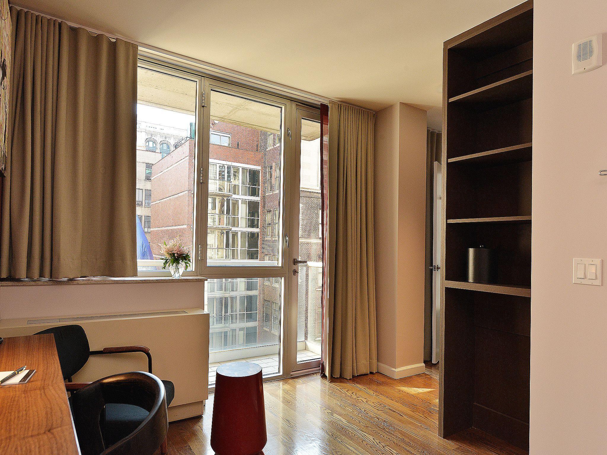 32 32 Hotel 4*