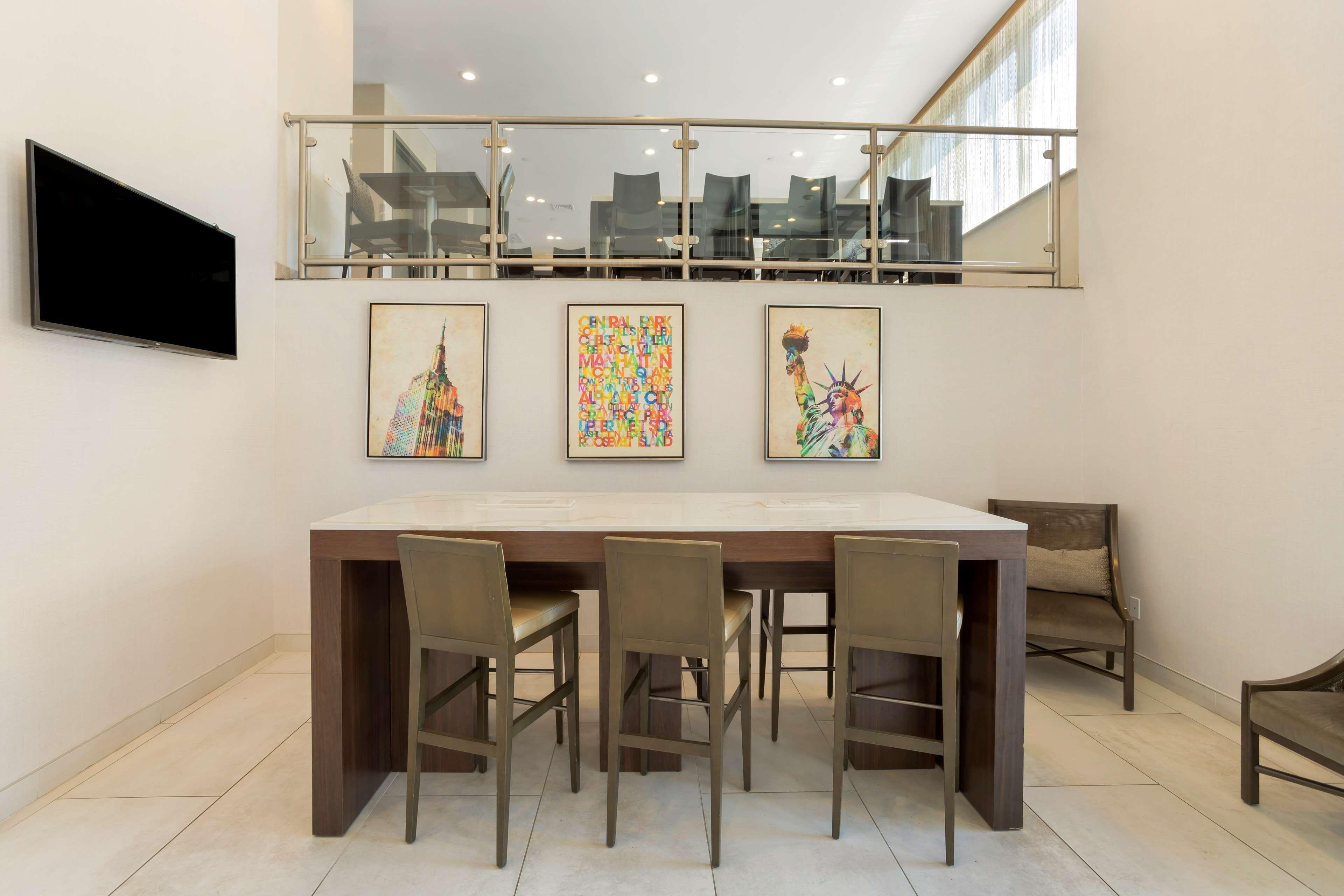 Western Plaza New York