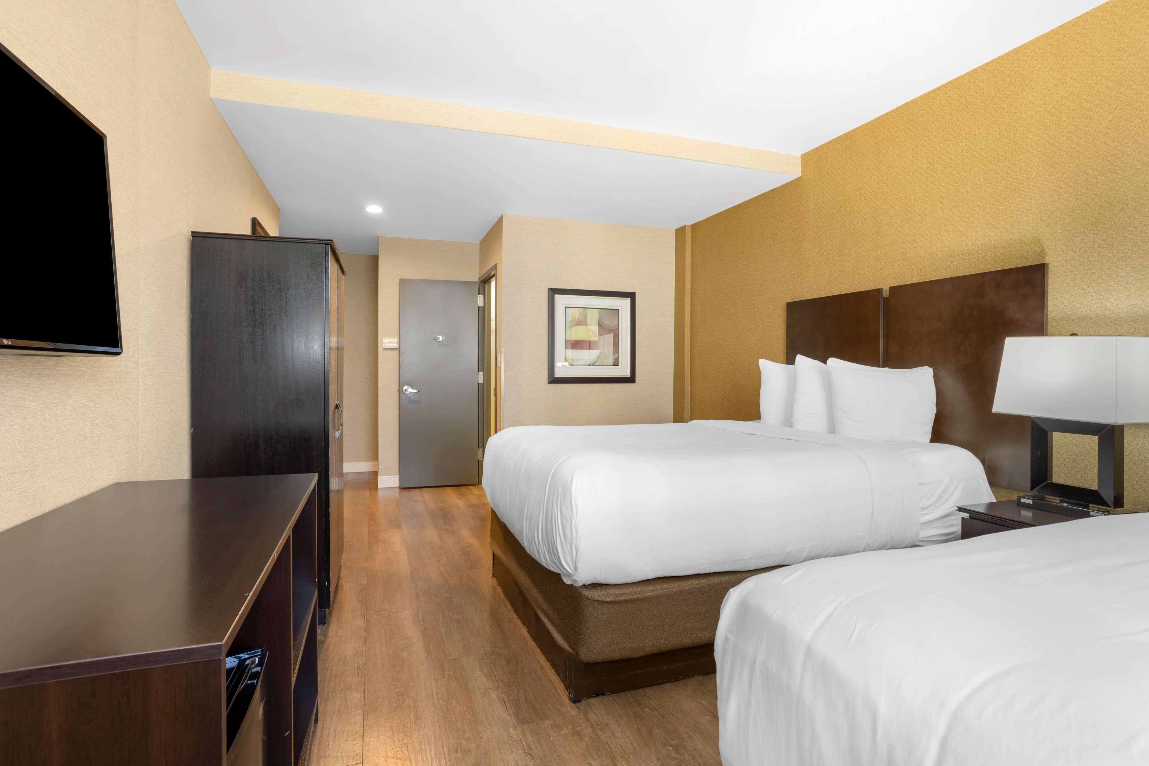 Western Plaza New York