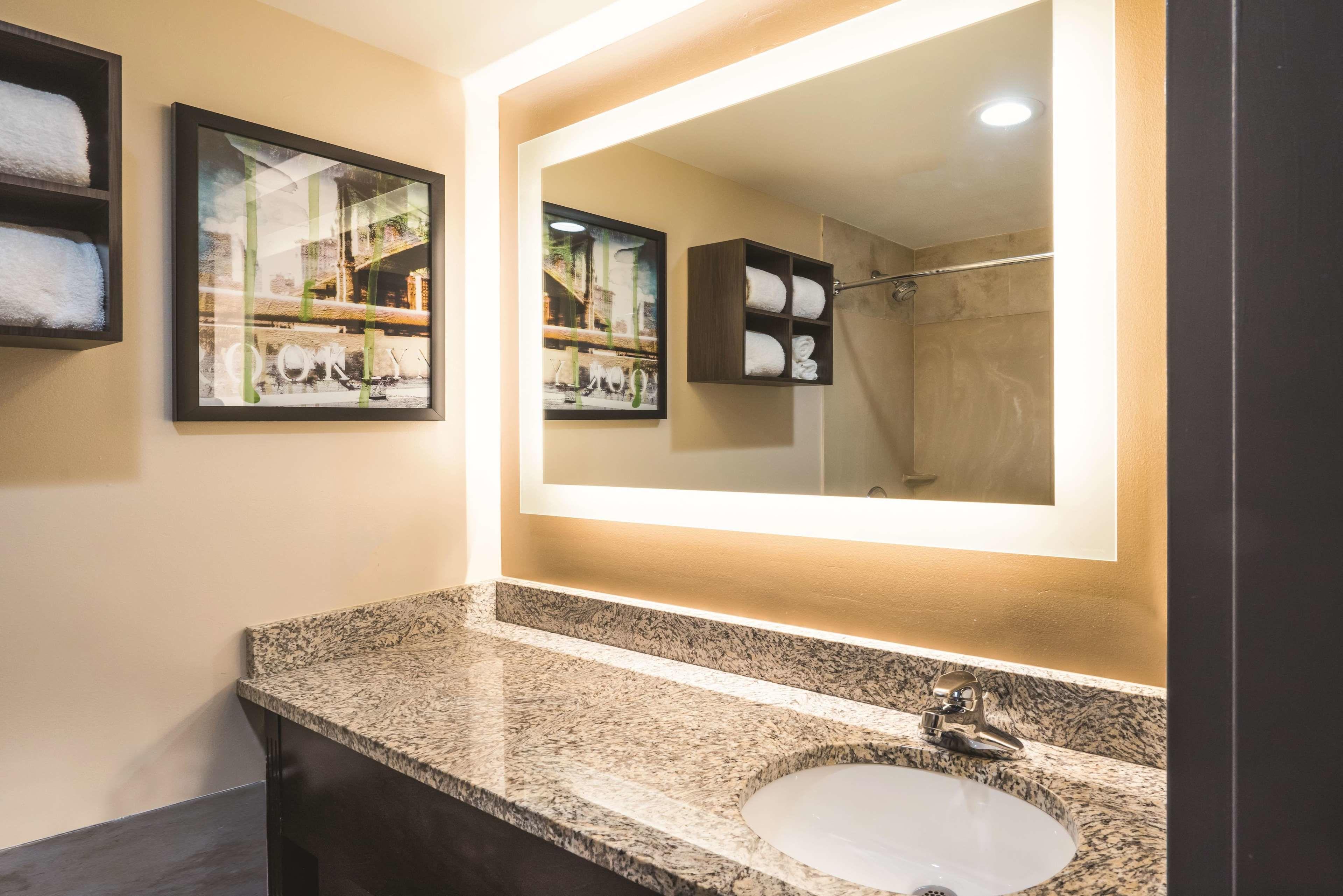 Hotel La Quinta By Wyndham Brooklyn Downtown