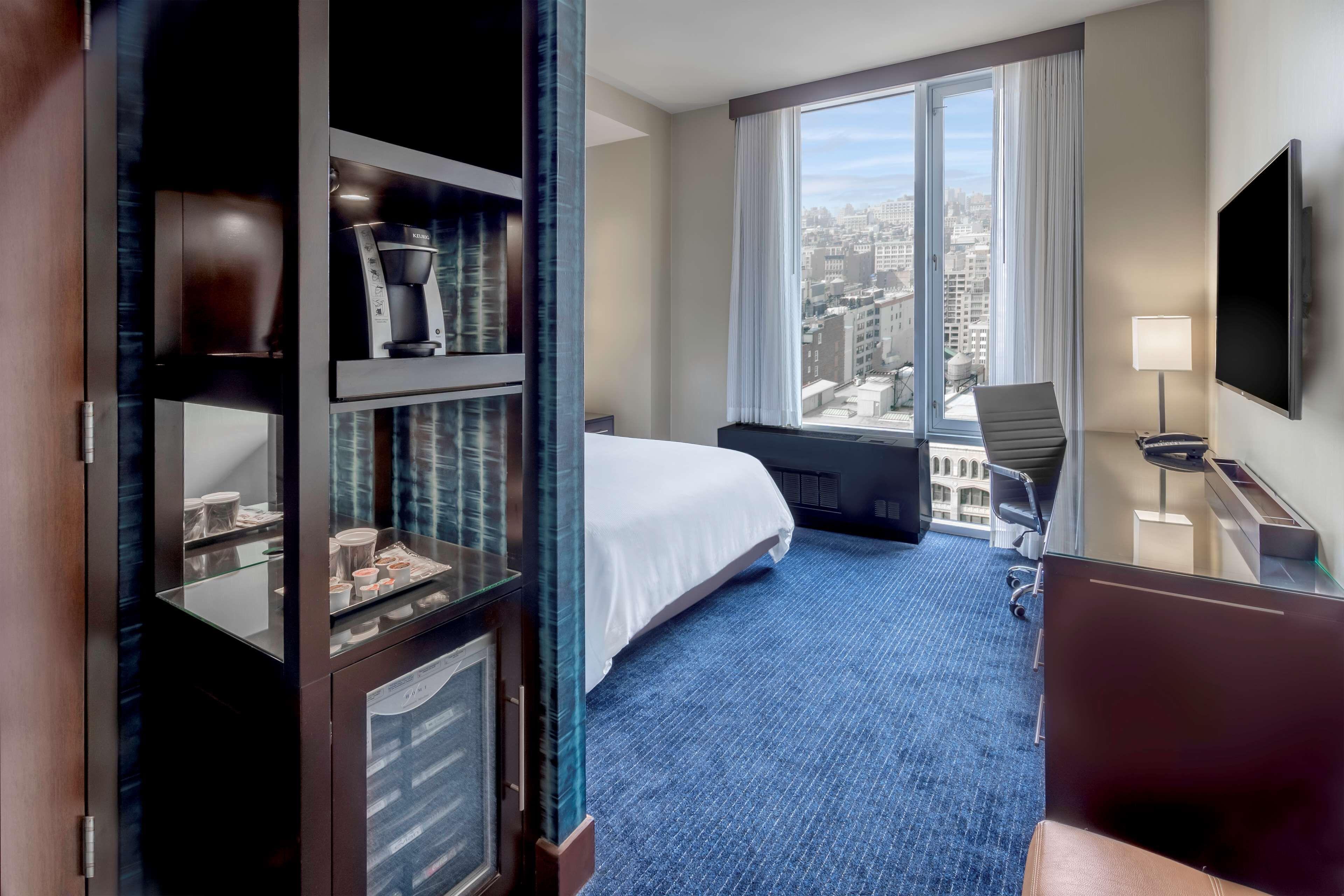 Hilton Fashion District 4*