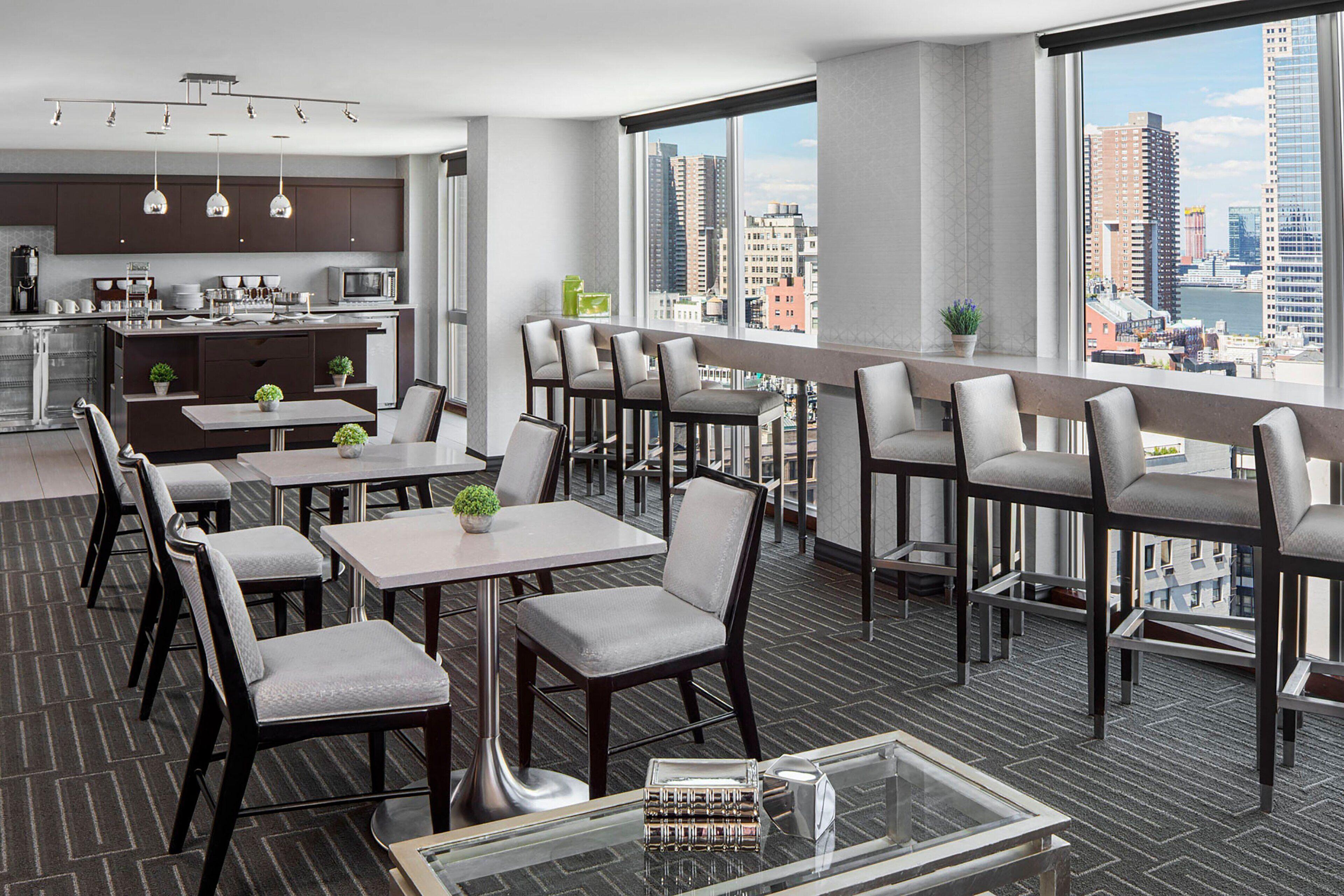 Sheraton Tribeca 4*
