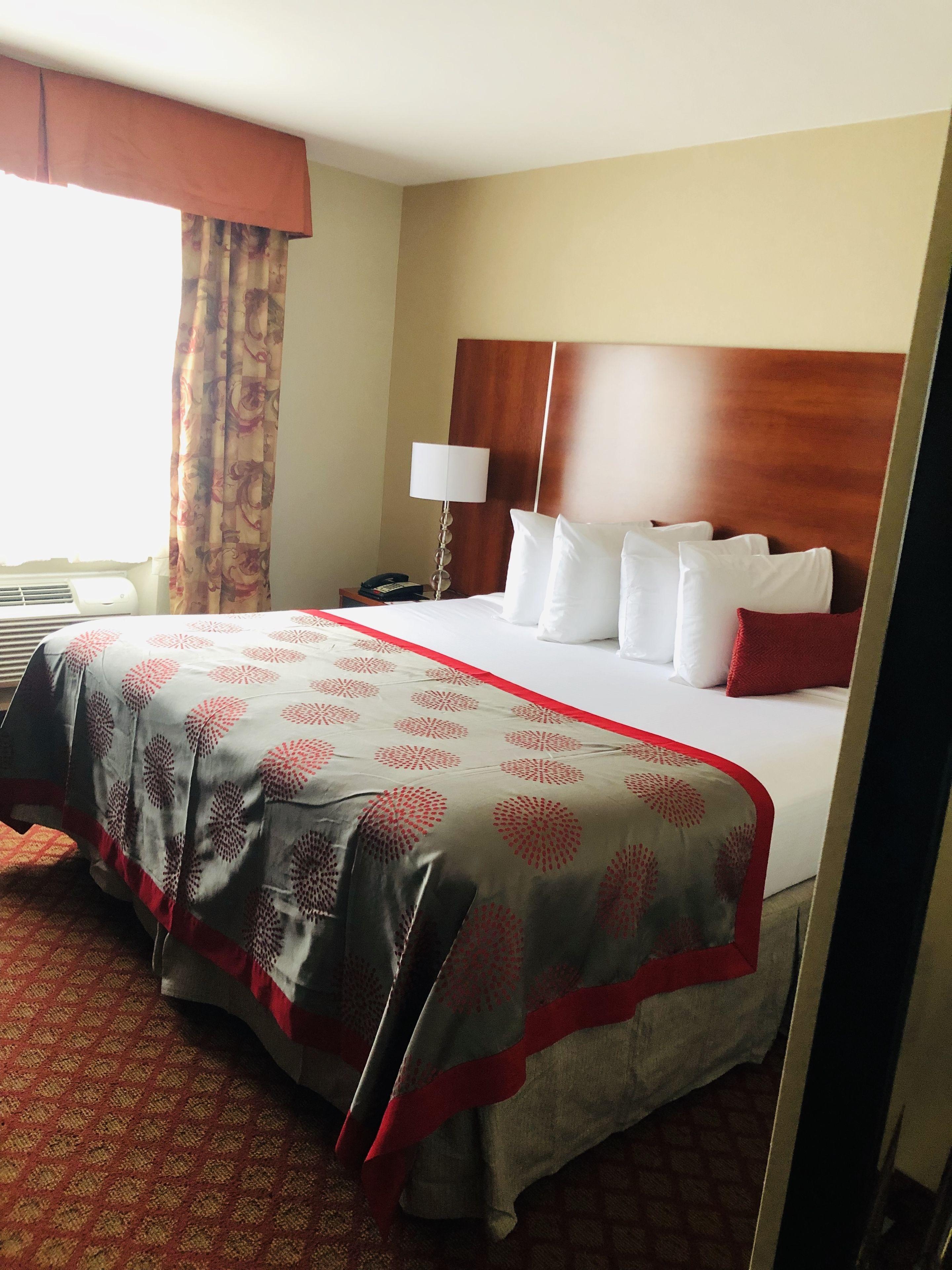 Hotel Ramada By Wyndham Staten Island New York