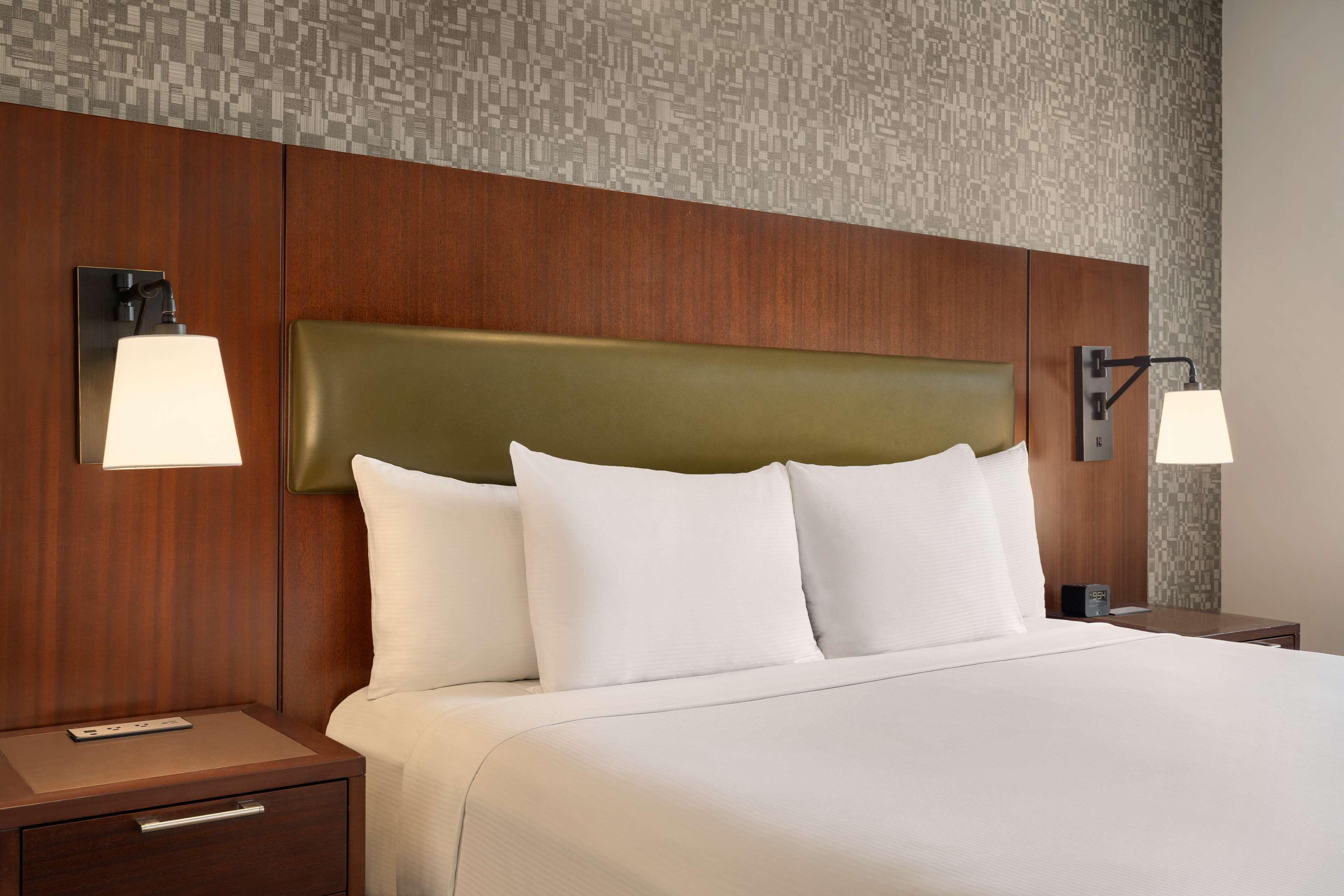 Hotel Doubletree By Hilton Downtown