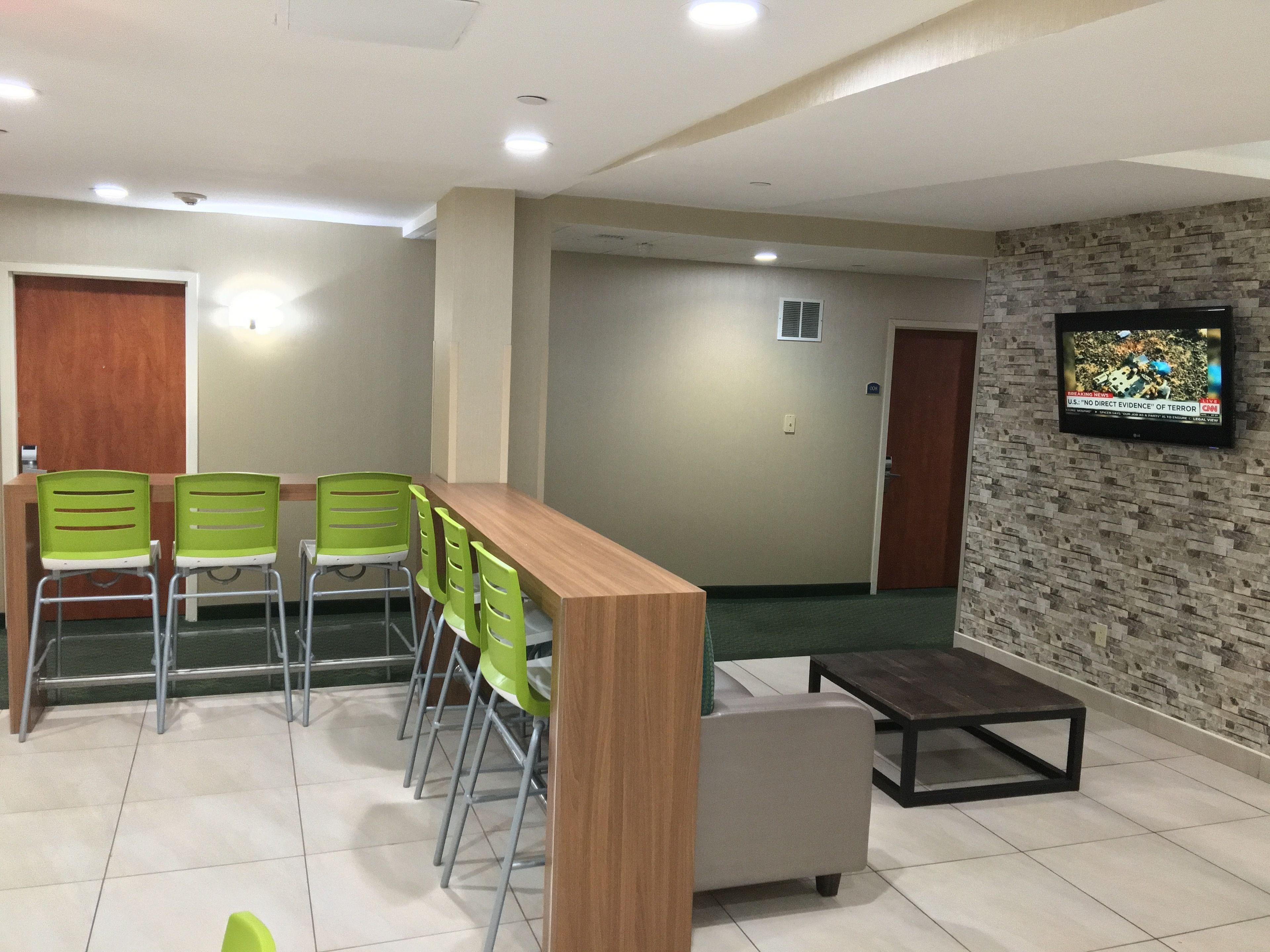 - Laguardia Airport Hotel New York