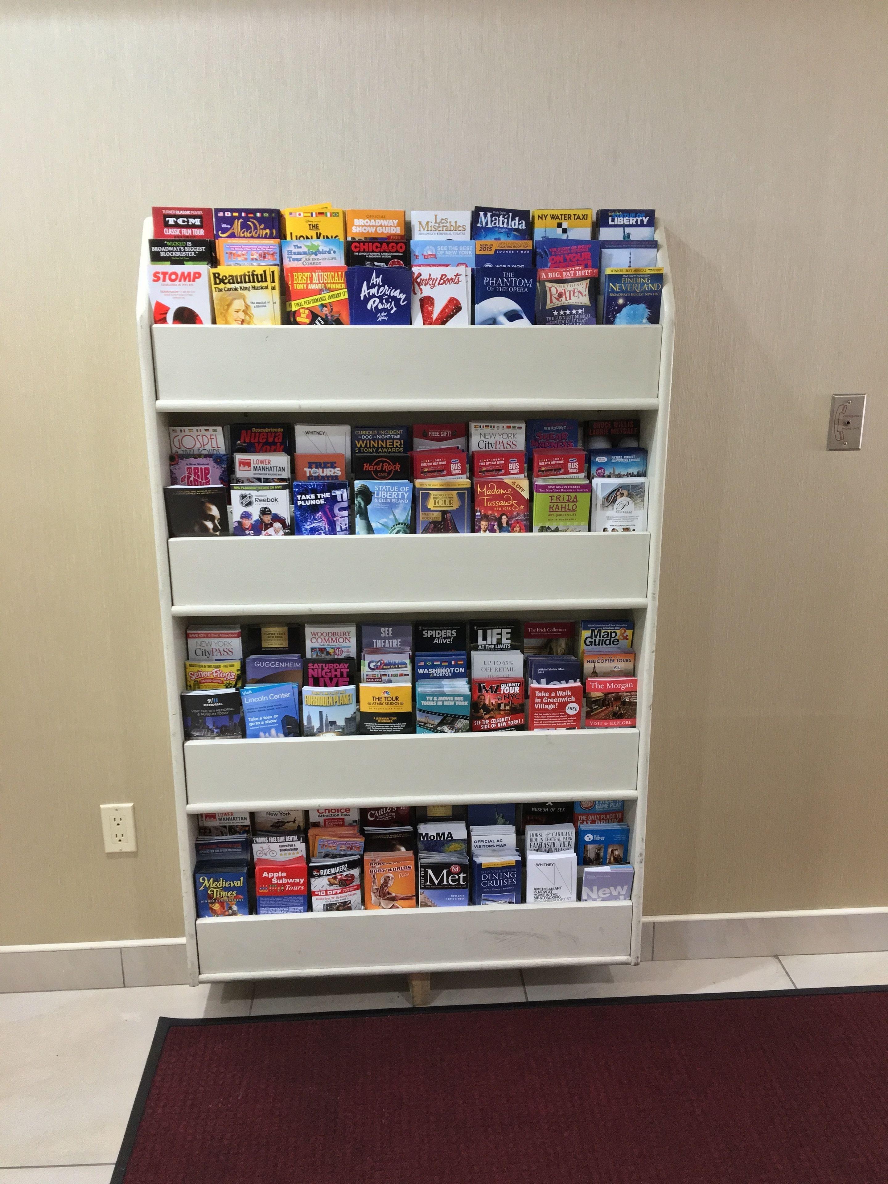 - Laguardia Airport Hotel