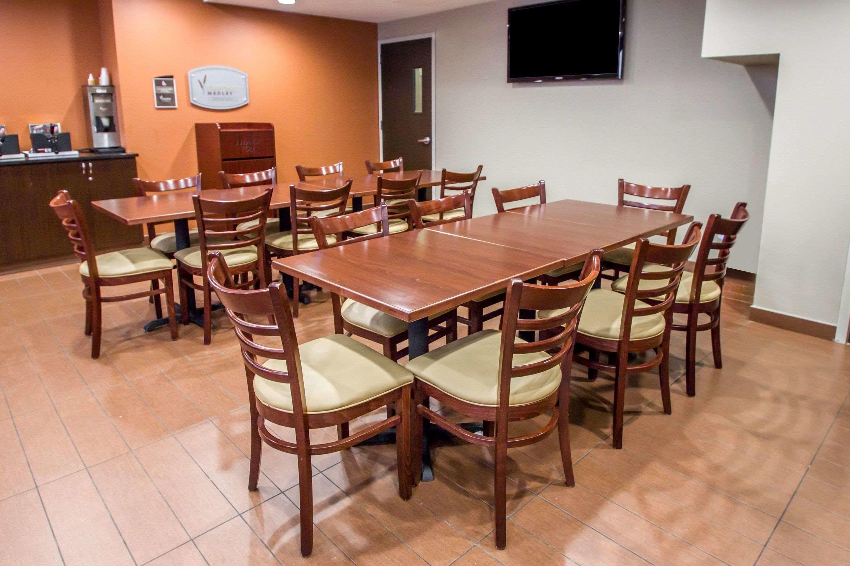 Sleep Jfk Airport Rockaway Blvd 2*