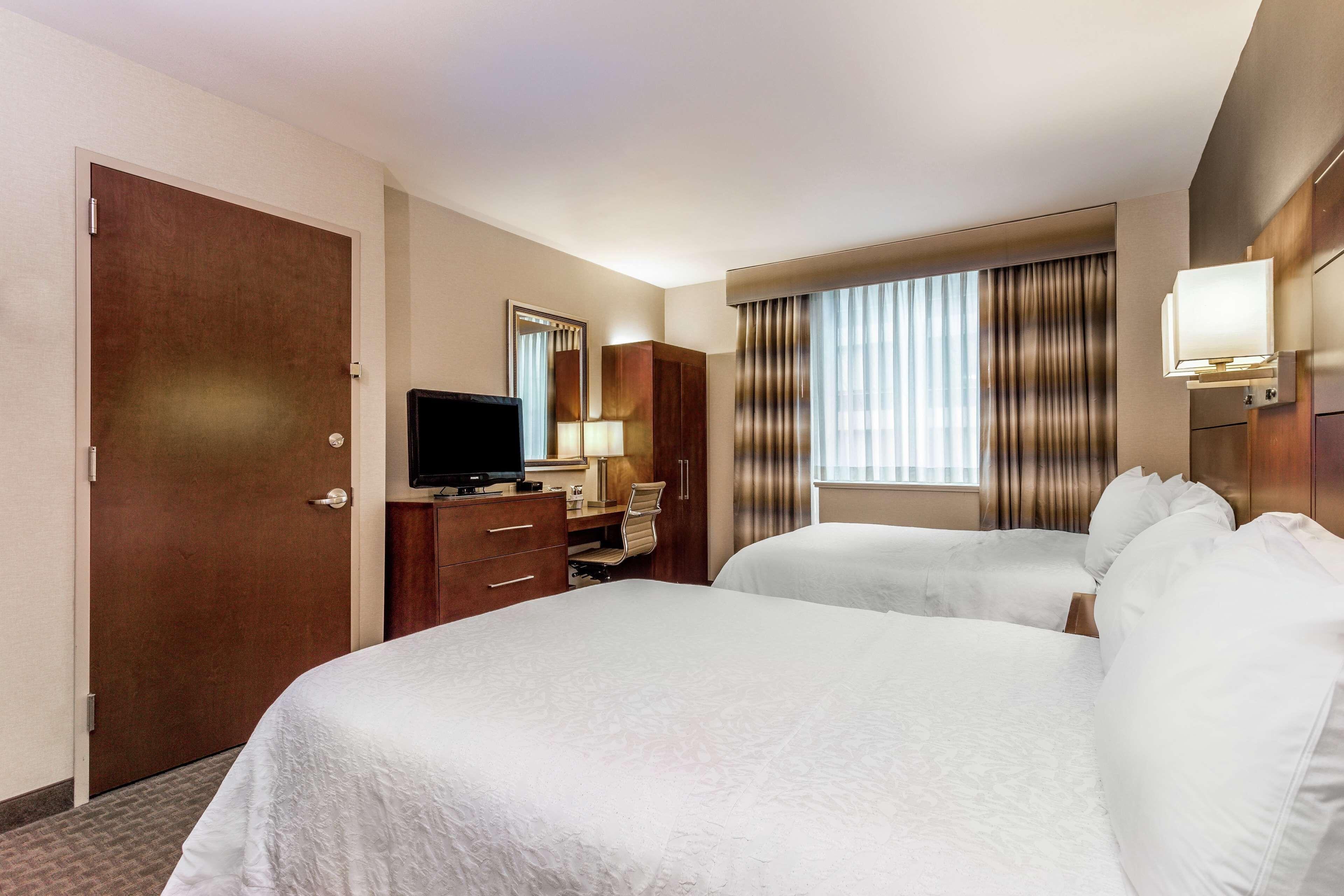 Hampton Manhattan Grand Hotel 3*