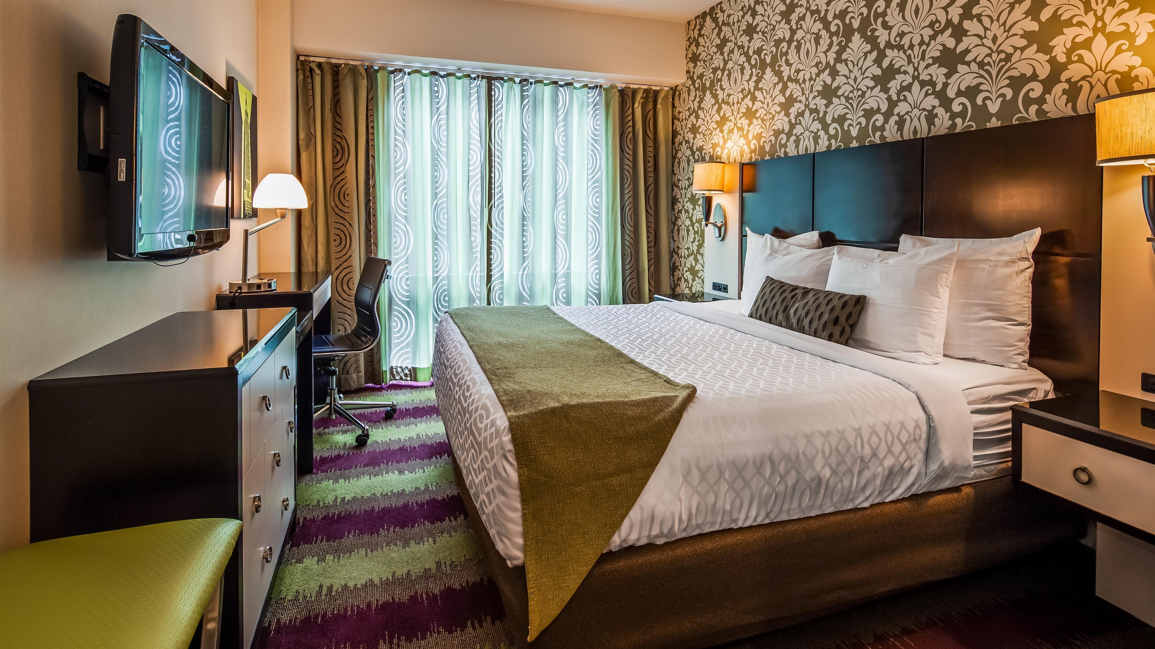 Western Premier Herald Square