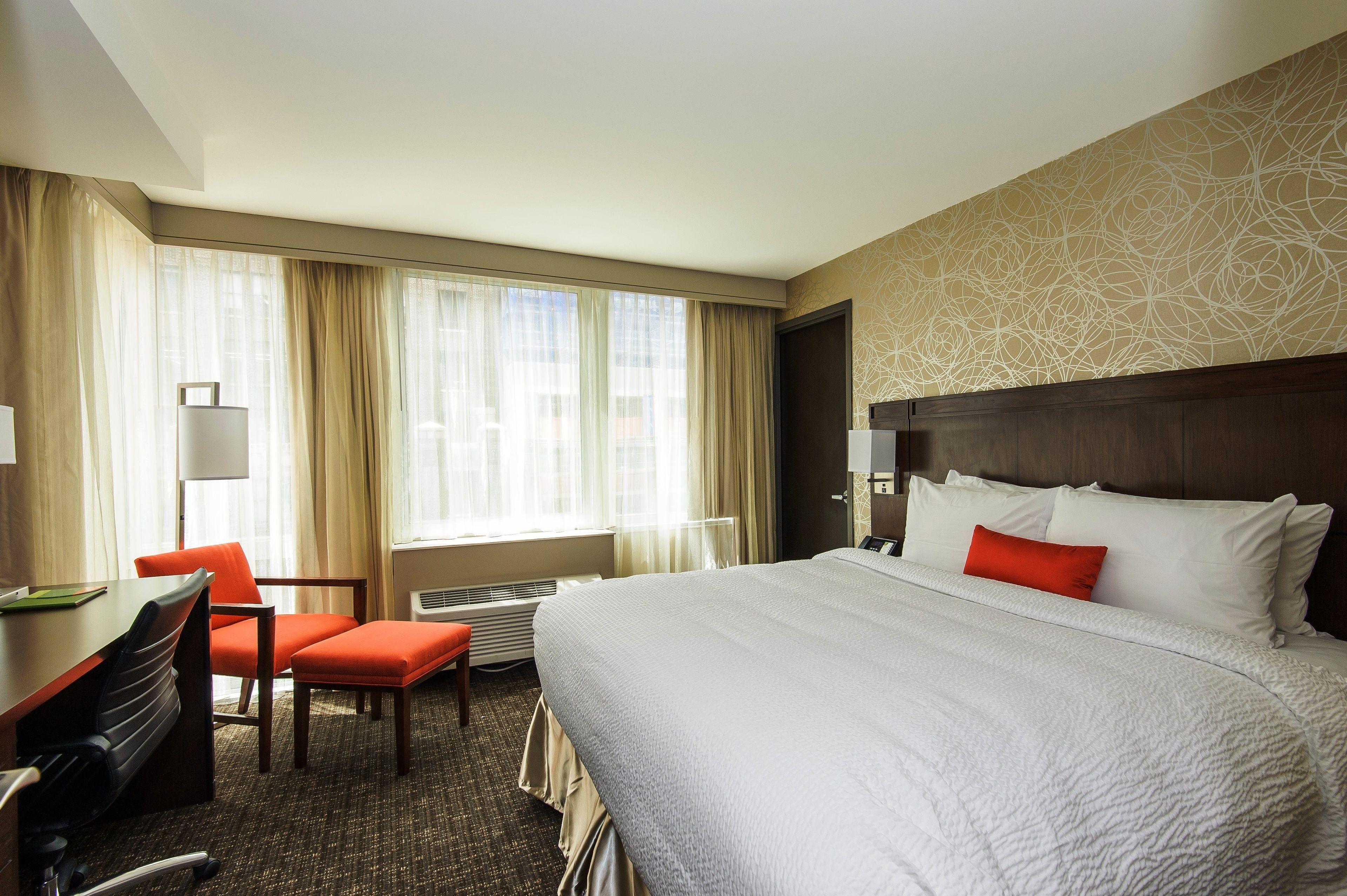 Courtyard By Marriott Times Square West Hotel New York