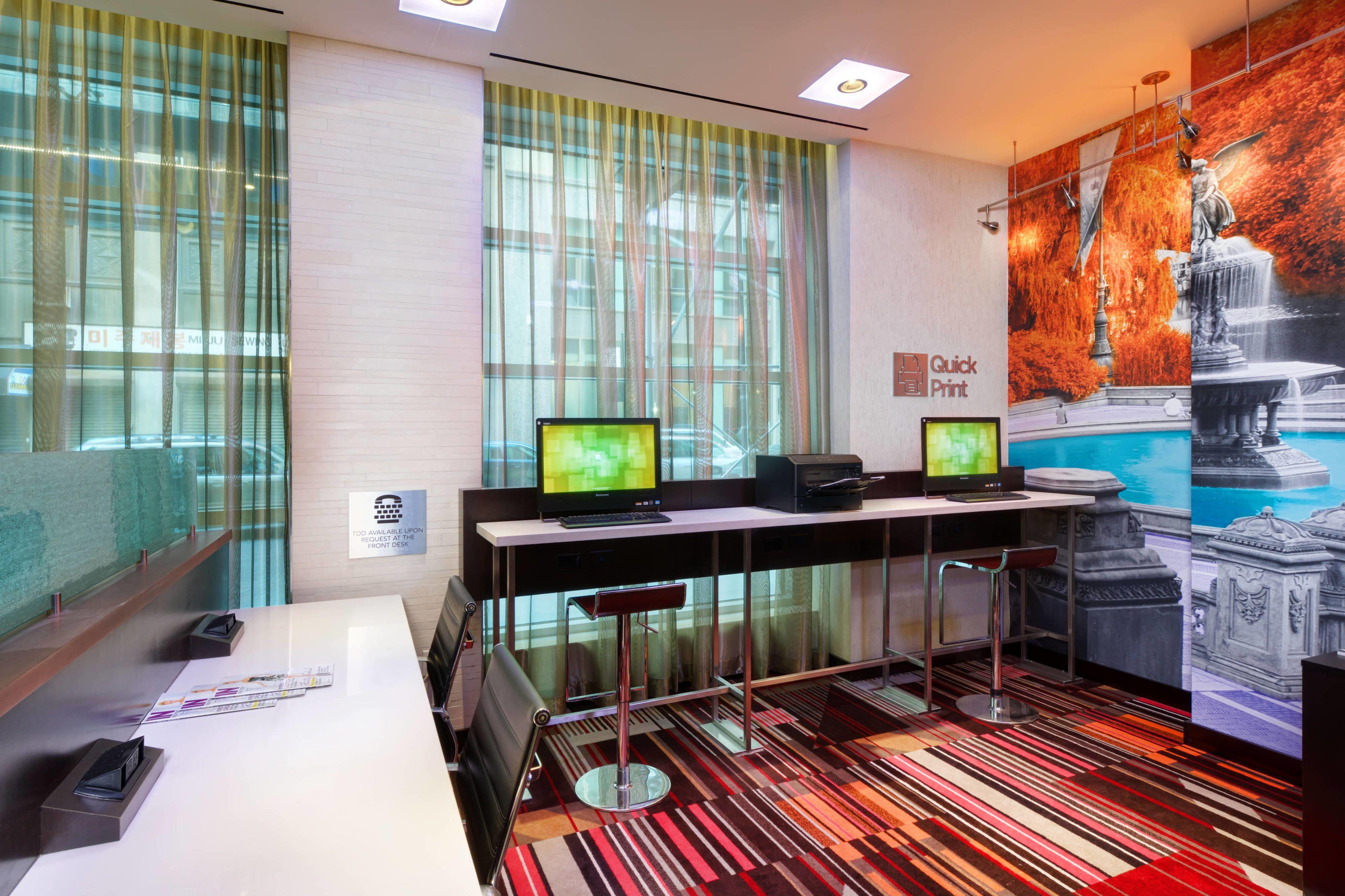 Courtyard By Marriott Times Square West Hotel 3*
