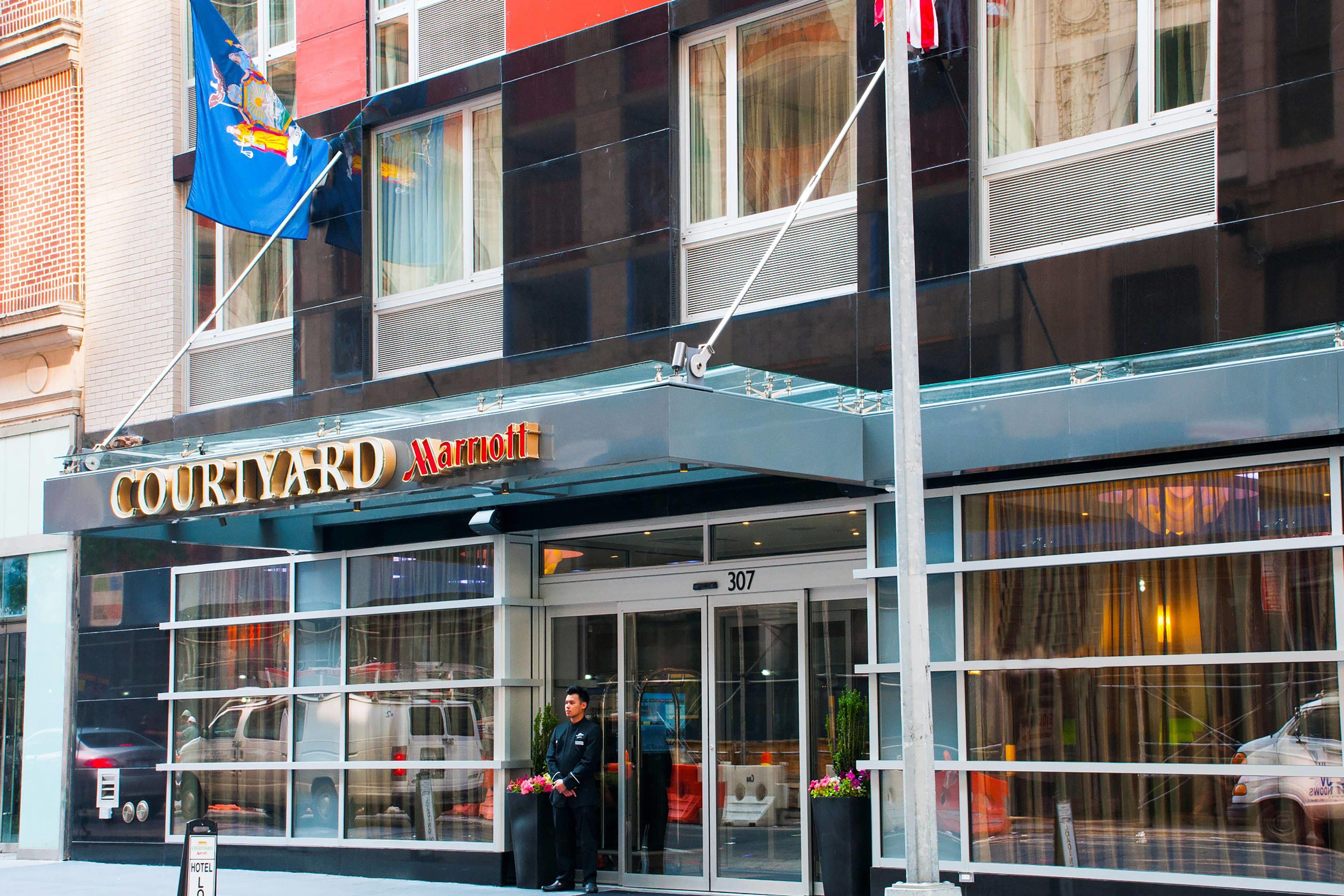 Courtyard By Marriott Times Square West Hotel New York
