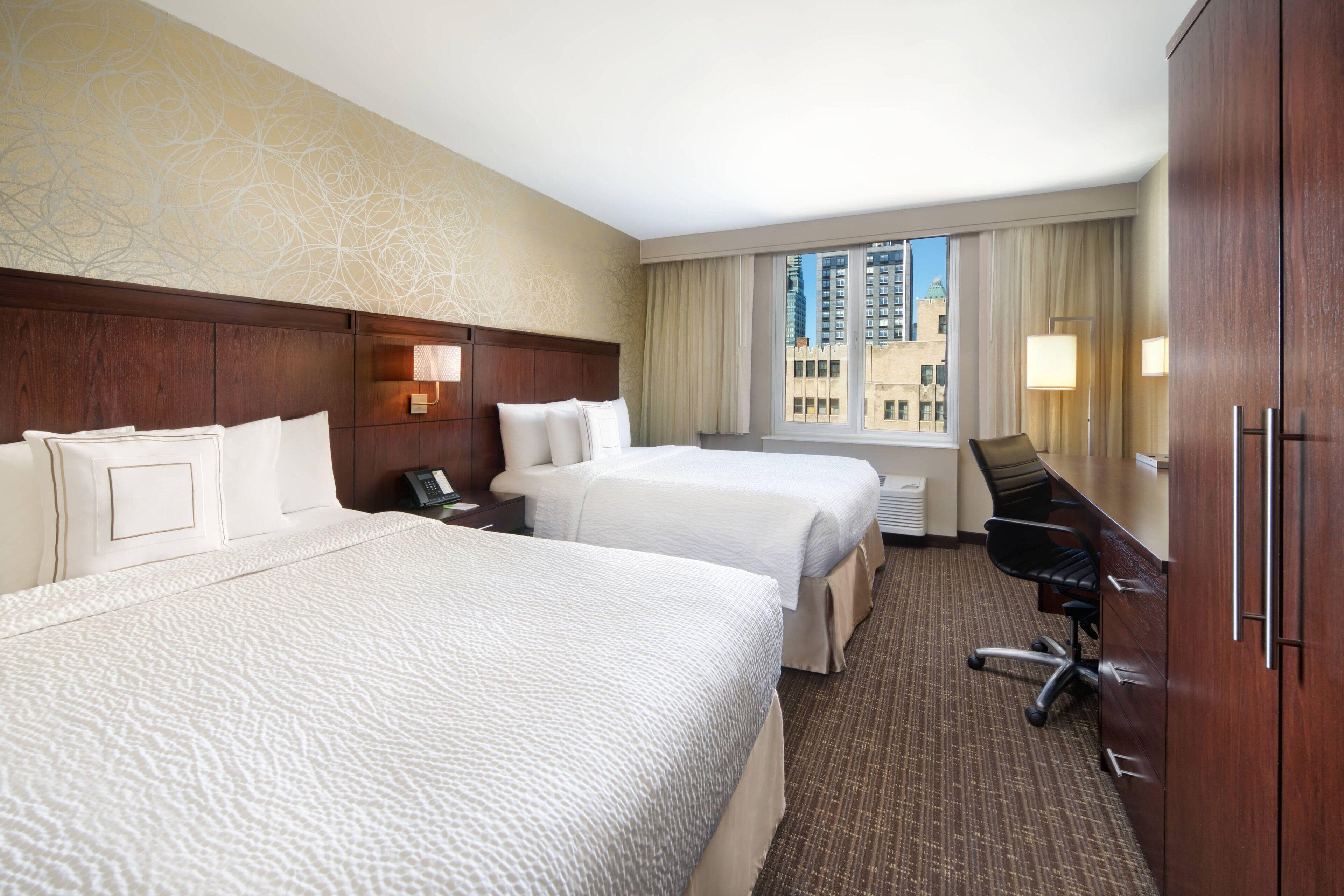 Courtyard By Marriott Times Square West New York