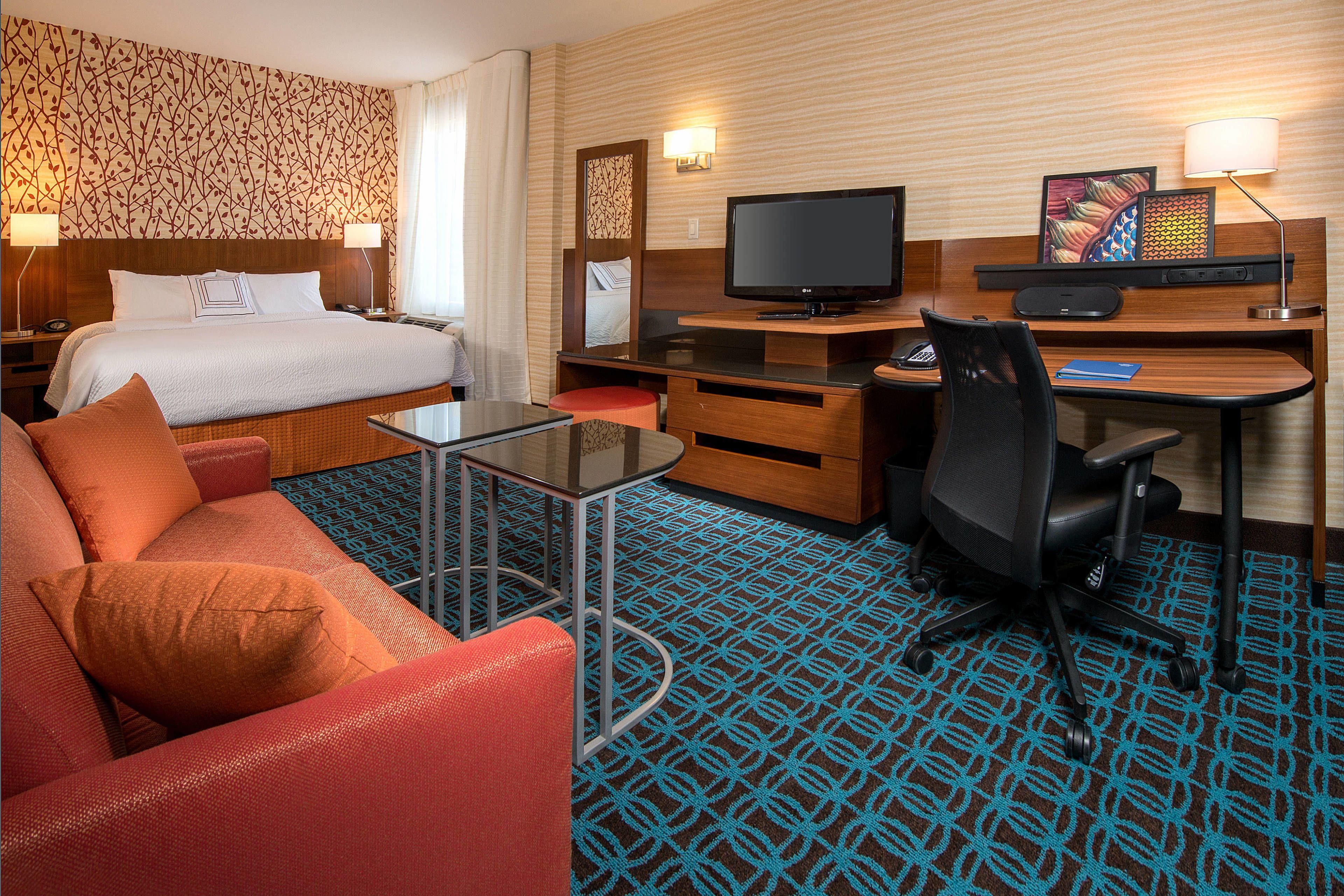 Hotel Fairfield & Manhattan/downtown East 3*