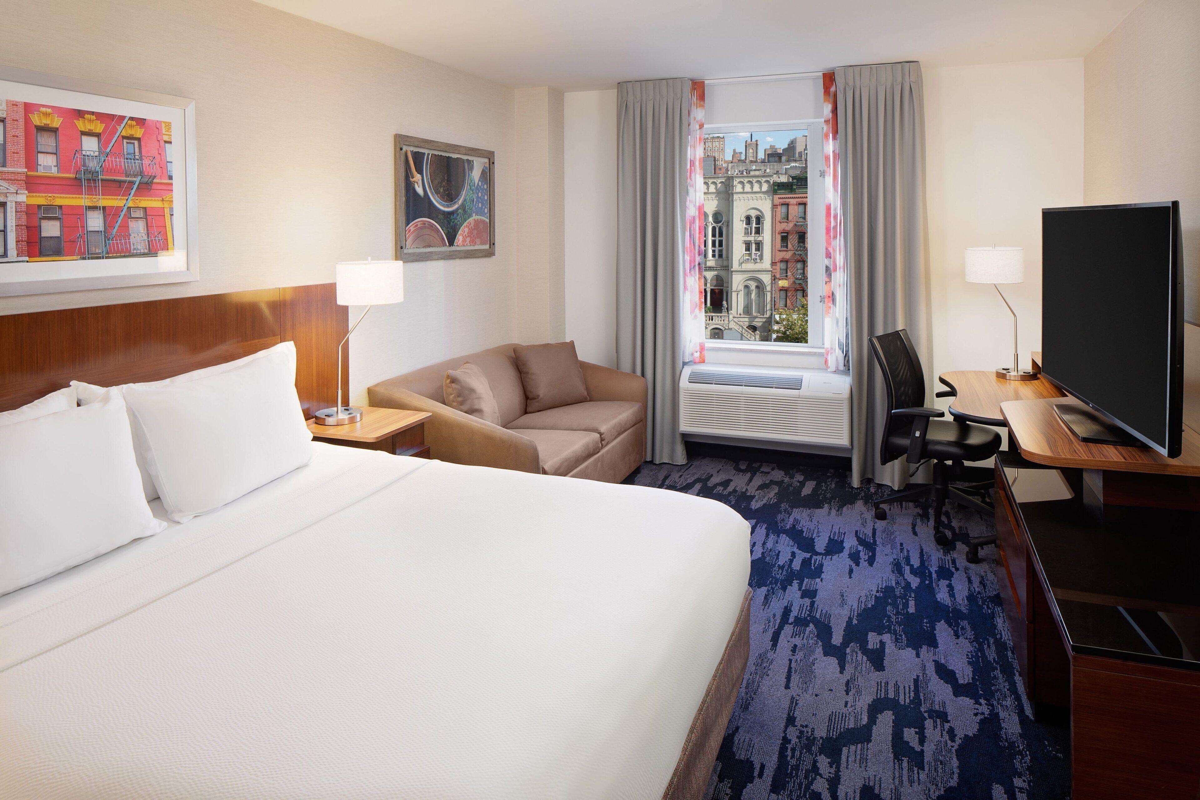 Fairfield & Manhattan/downtown East Hotel 3*