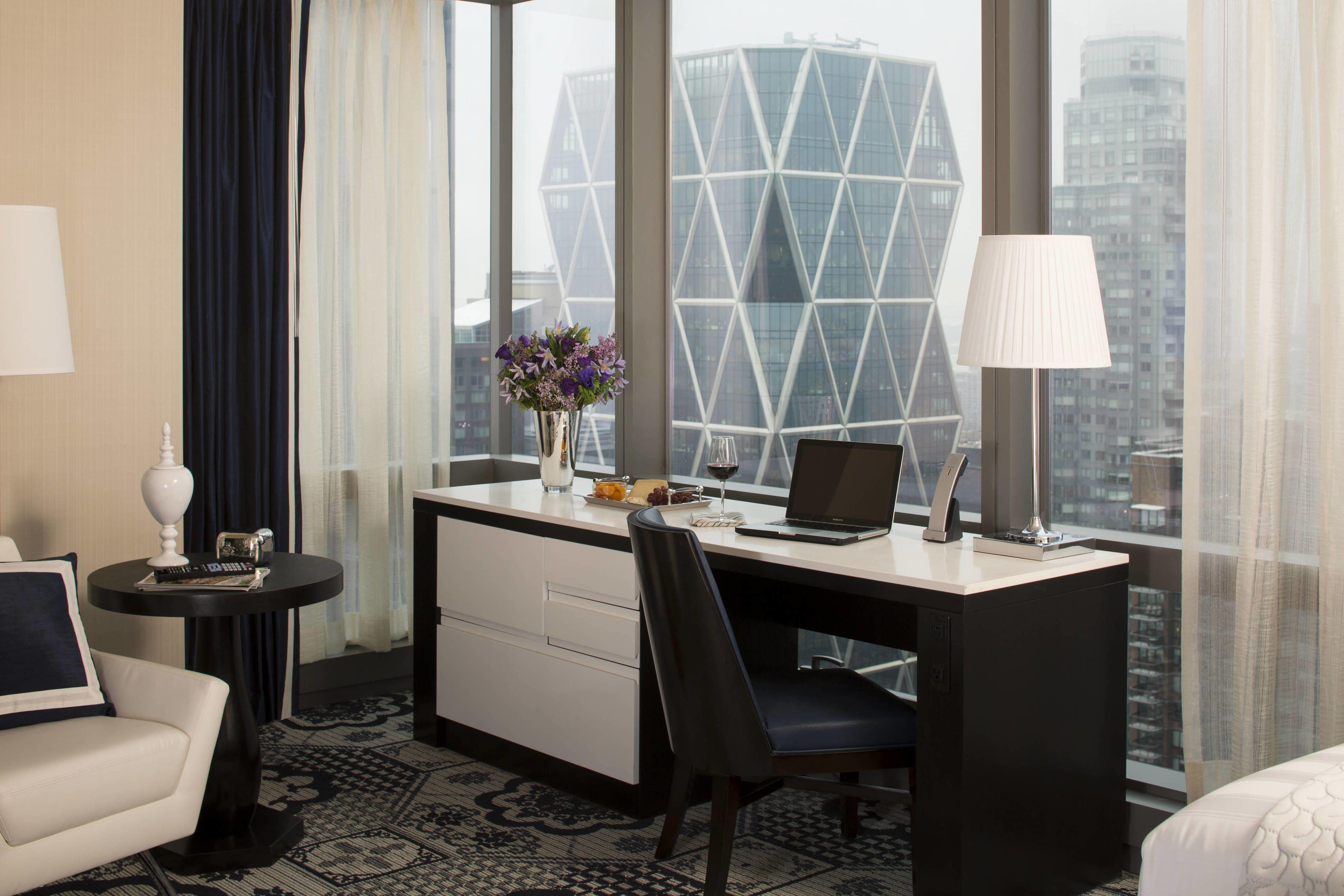 By Marriott Manhattan/central Park Hotel New York