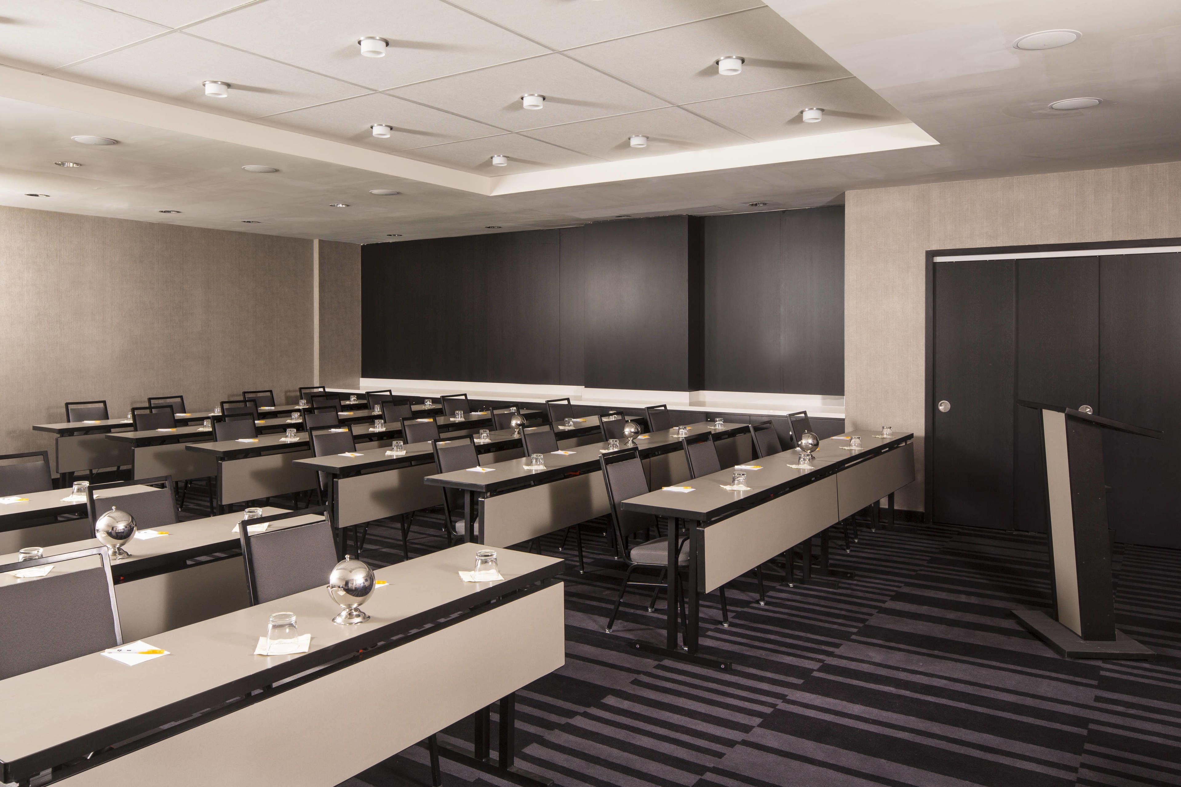 By Marriott Manhattan/central Park Hotel