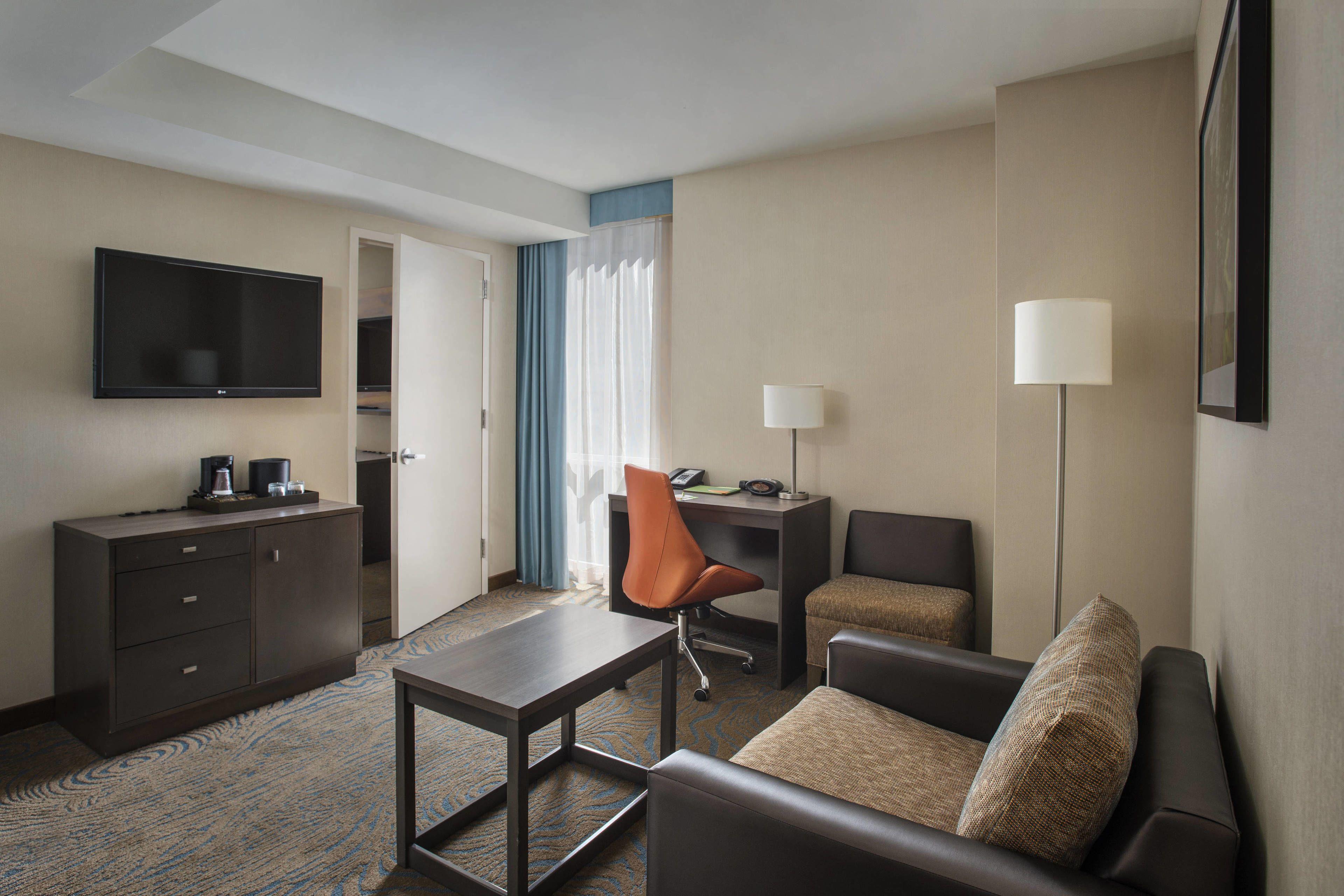 Courtyard By Marriott Manhattan/chelsea