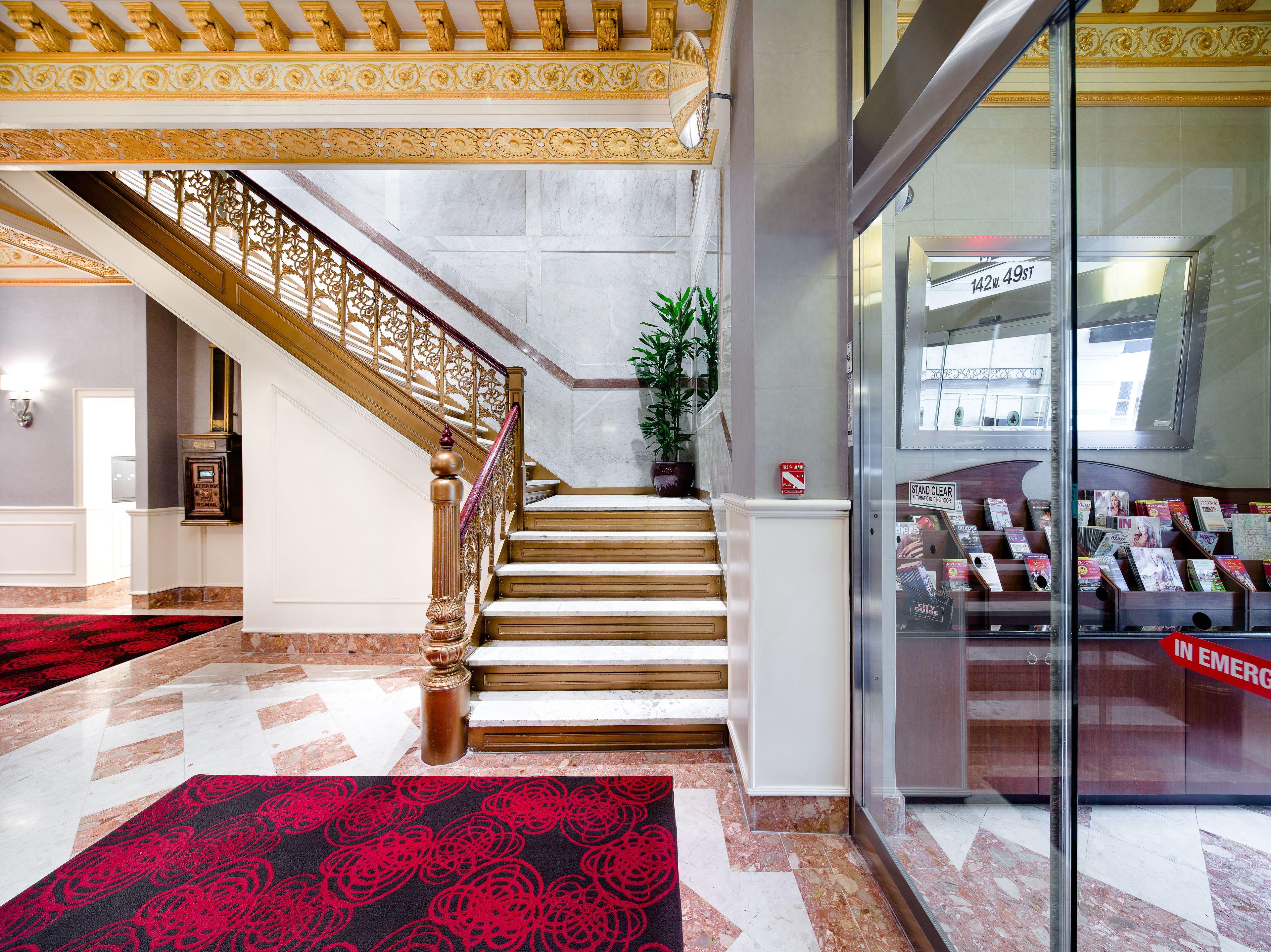 Radio Aparthotel New York