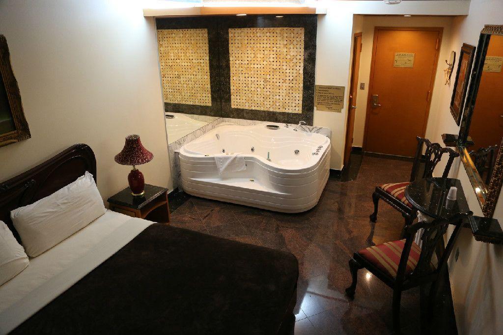 Paris Hotel New York