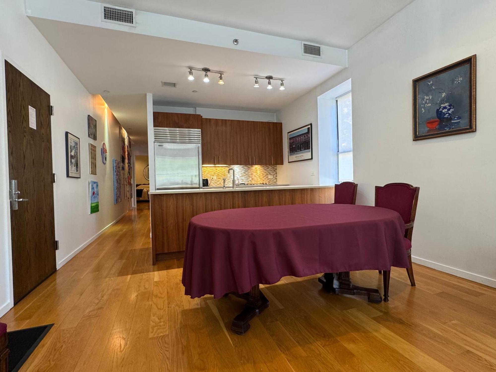 Large And Luxurious In Strivers Row *