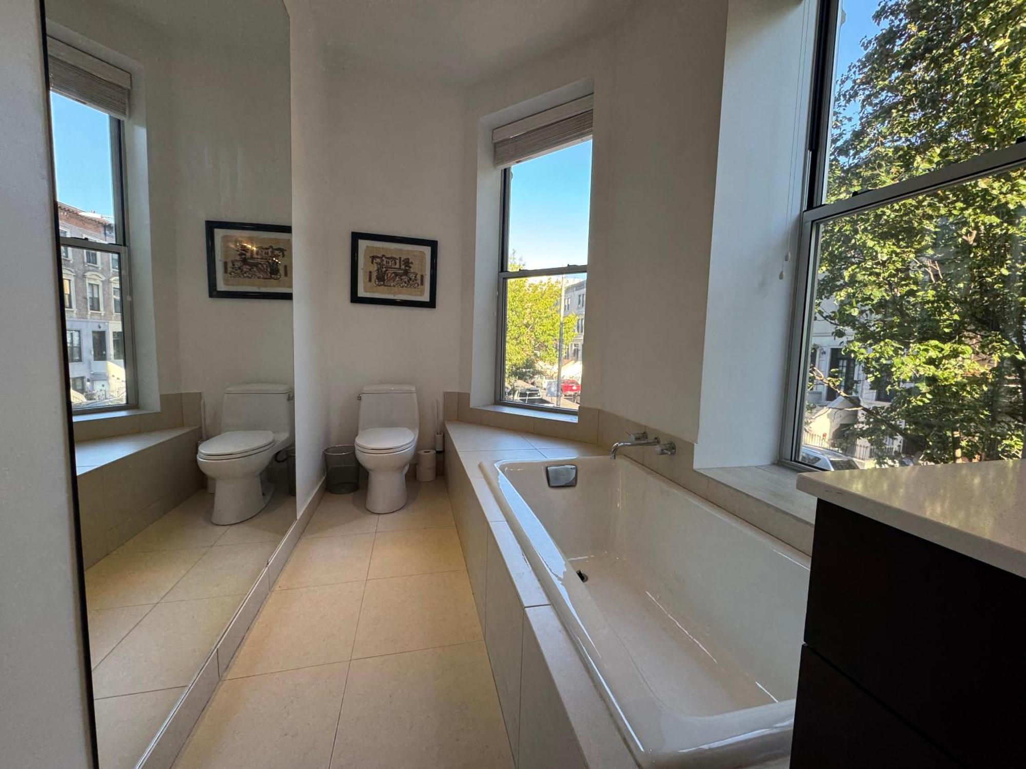 Apartment Large And Luxurious In Strivers Row *