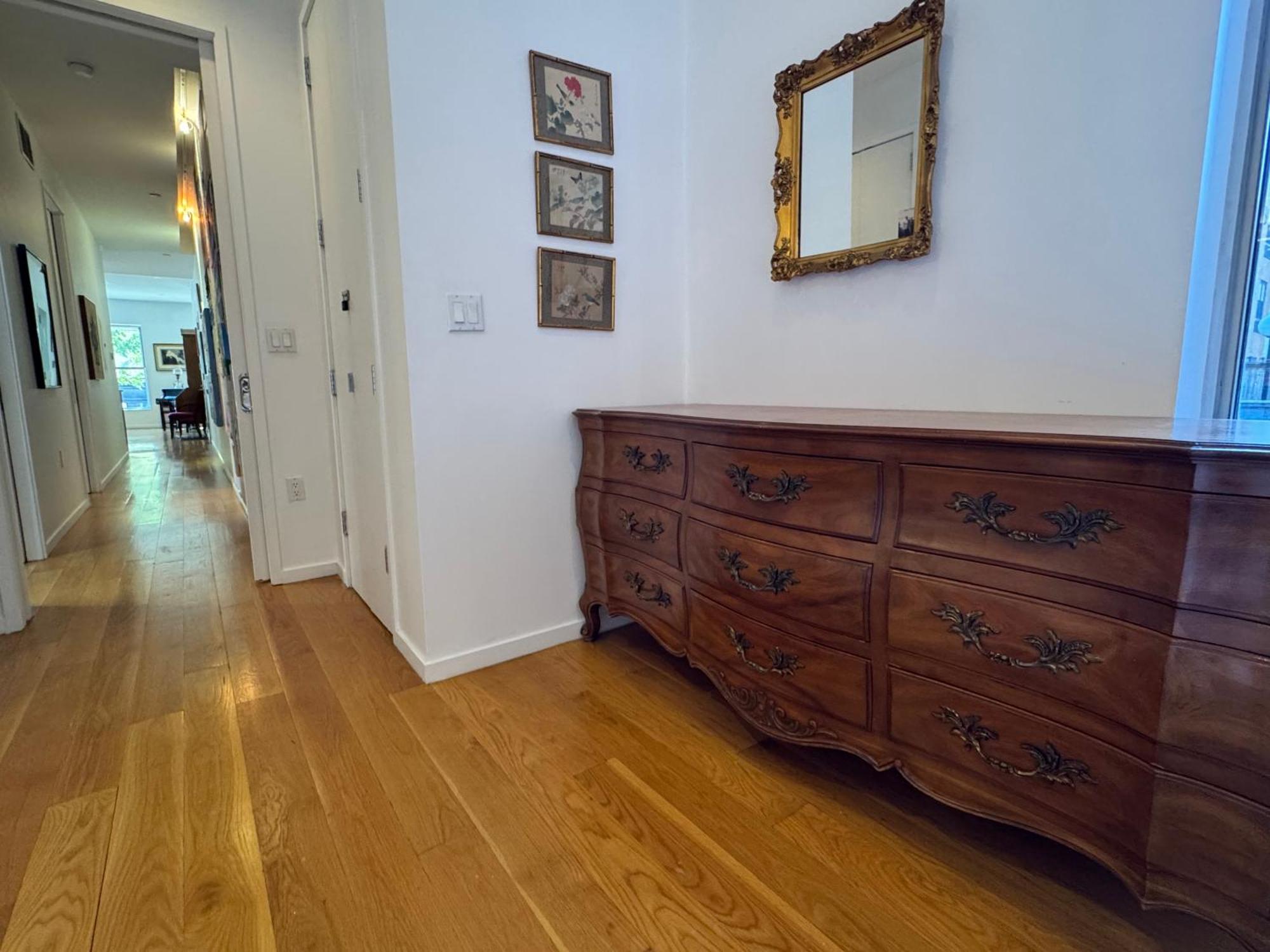 Large And Luxurious In Strivers Row * New York