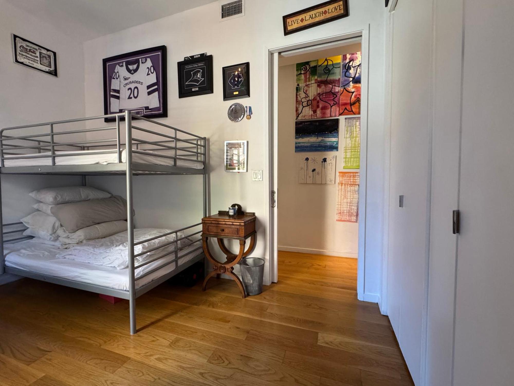 Large And Luxurious In Strivers Row *