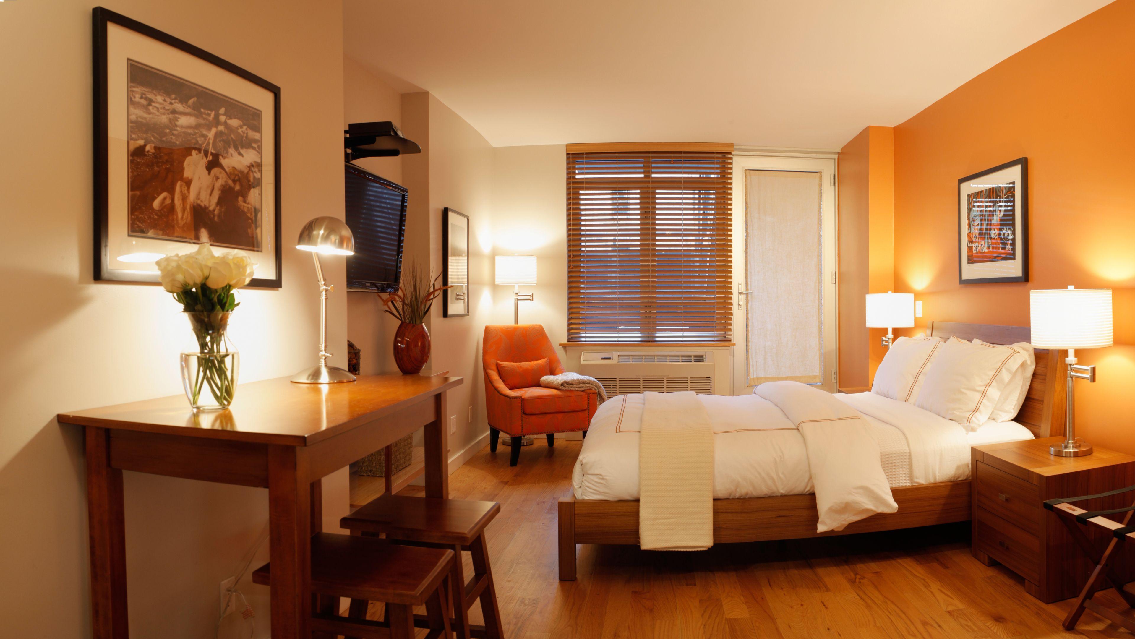 Sanctuary Nyc Retreats Guest house