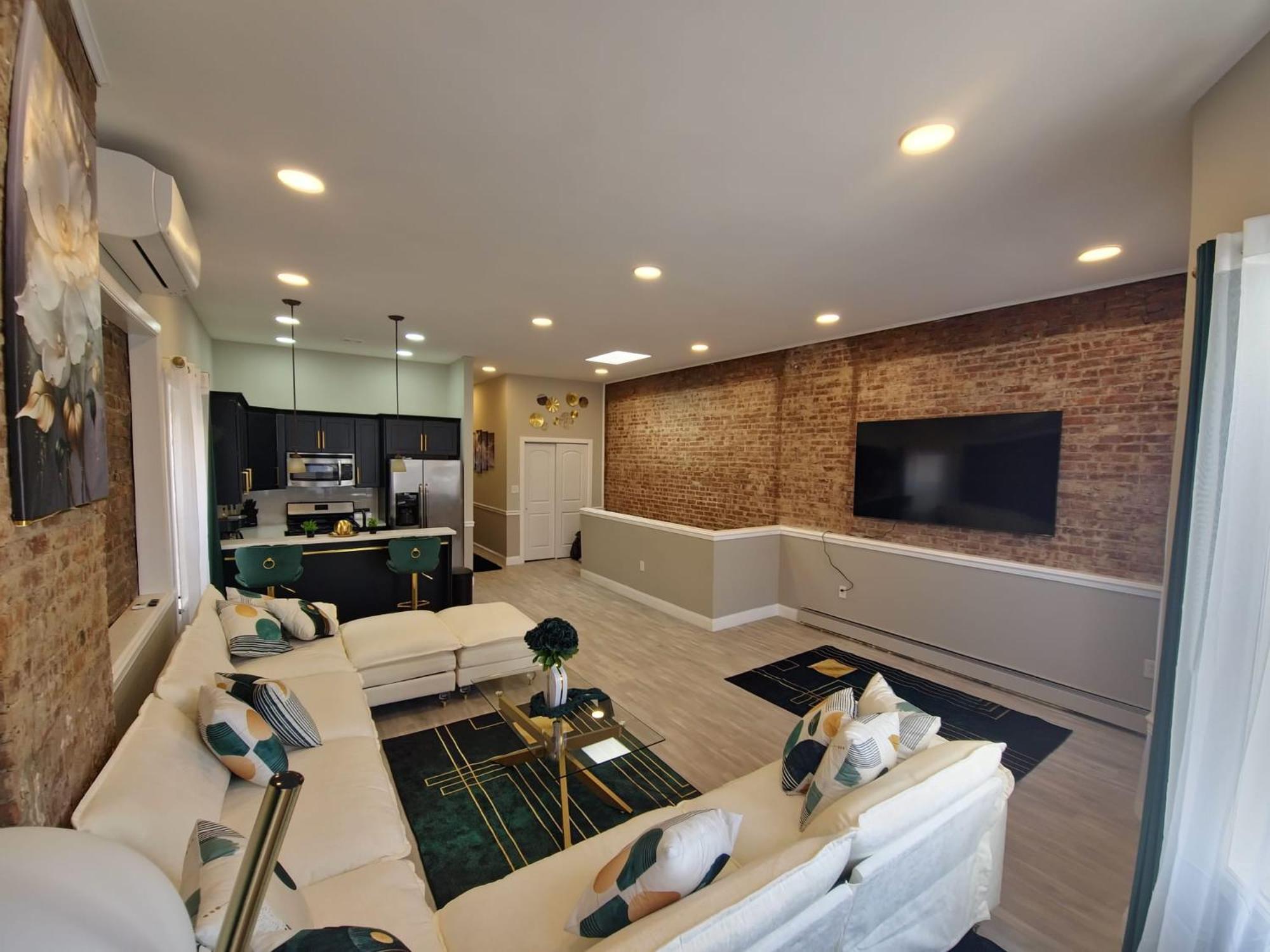 Brooklyn Brownstone Designer *