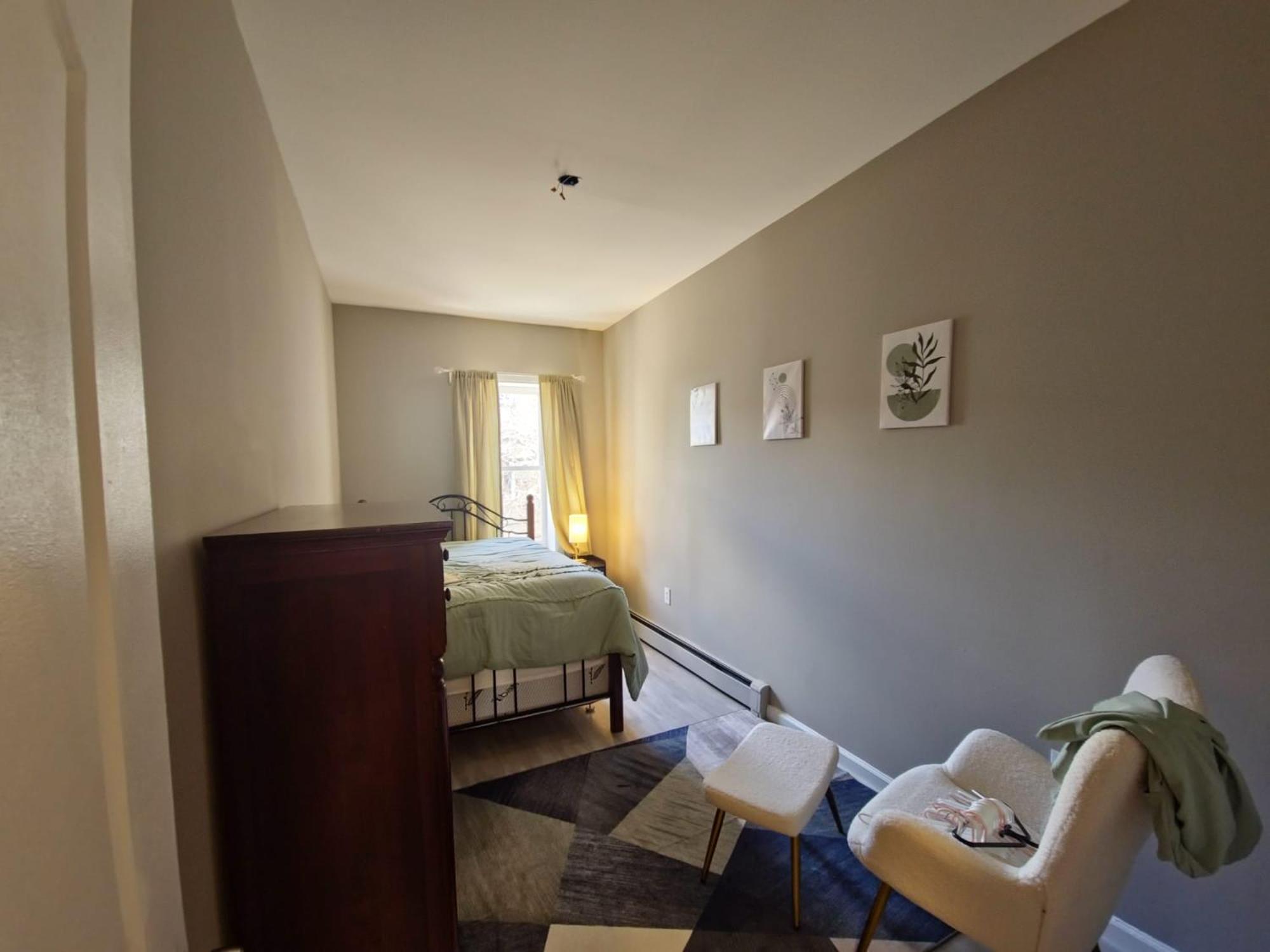 Brooklyn Brownstone Designer *