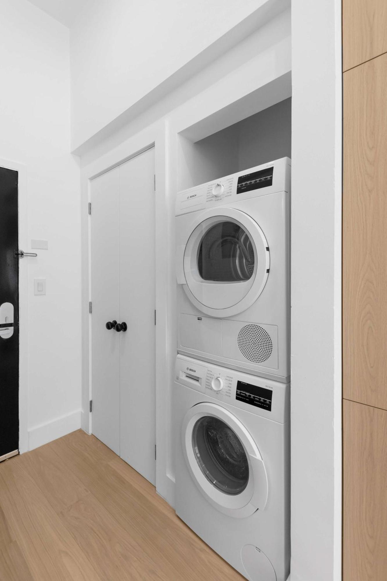 Apartment 19-4g 2br 2baths Luxury East Village New York