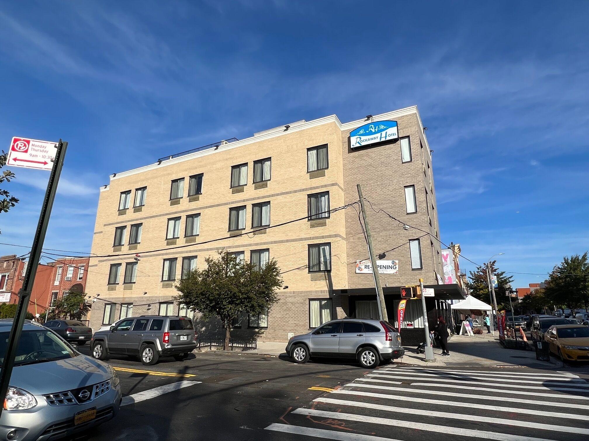 Hotel Rockaway 3*