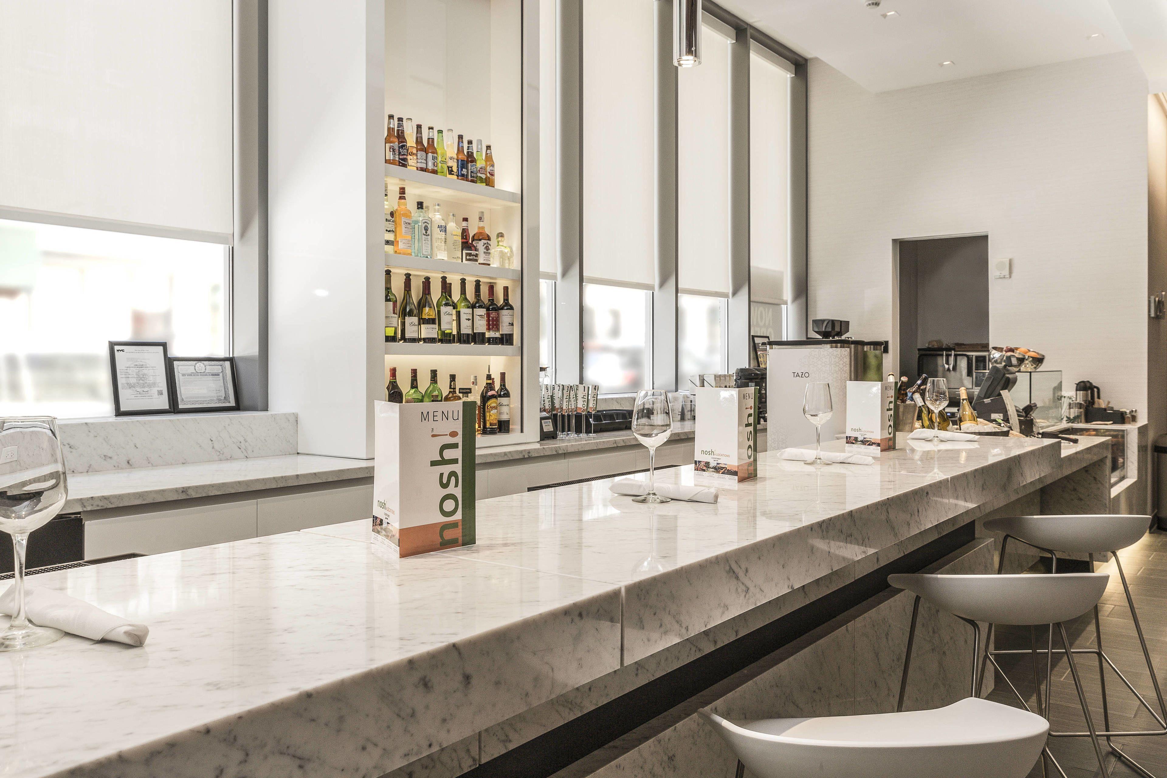 Courtyard By Marriott Long Island City/new York Manhattan View New York