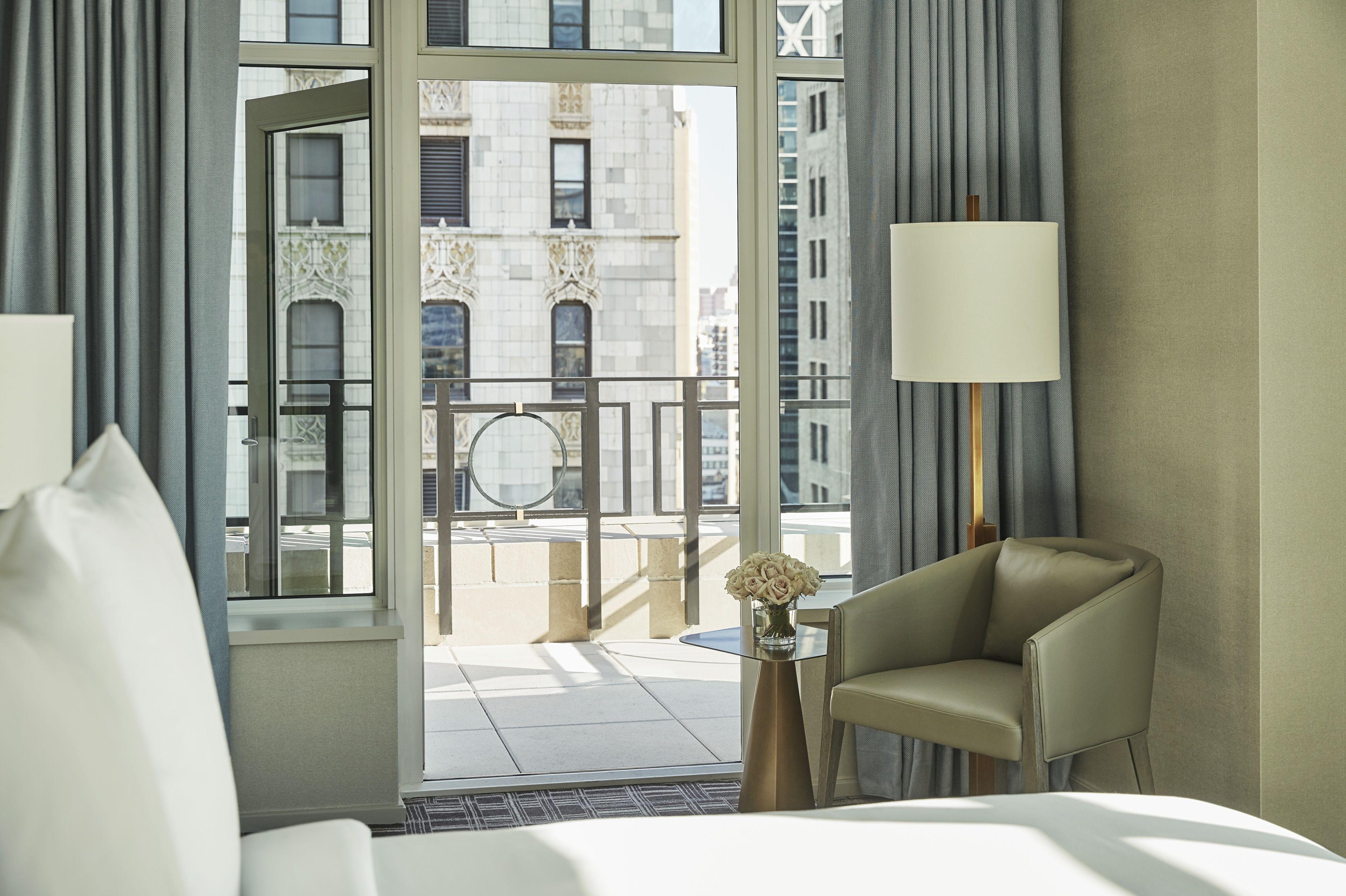 Hotel Four Seasons Downtown 5*