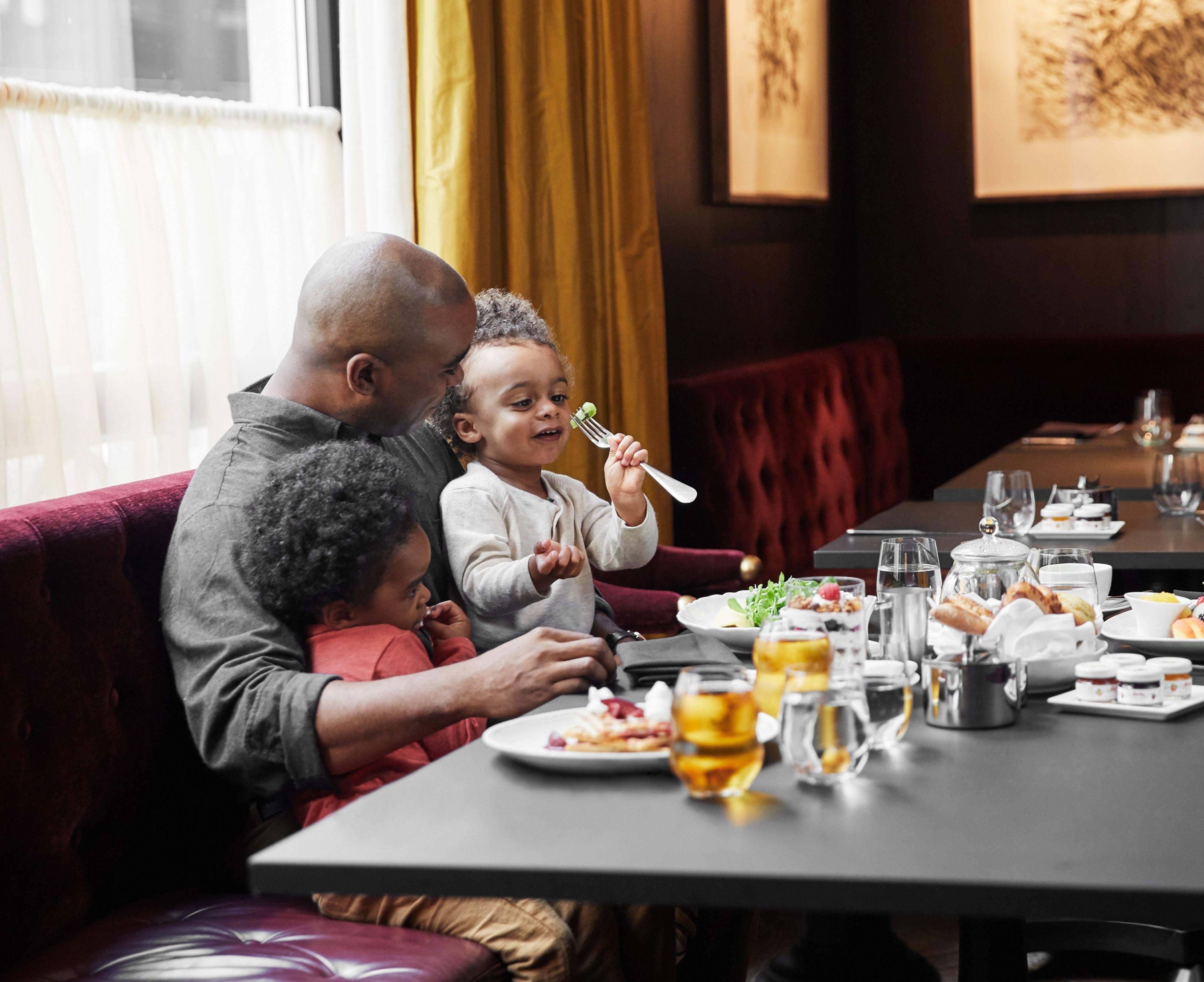 Four Seasons Downtown Hotel