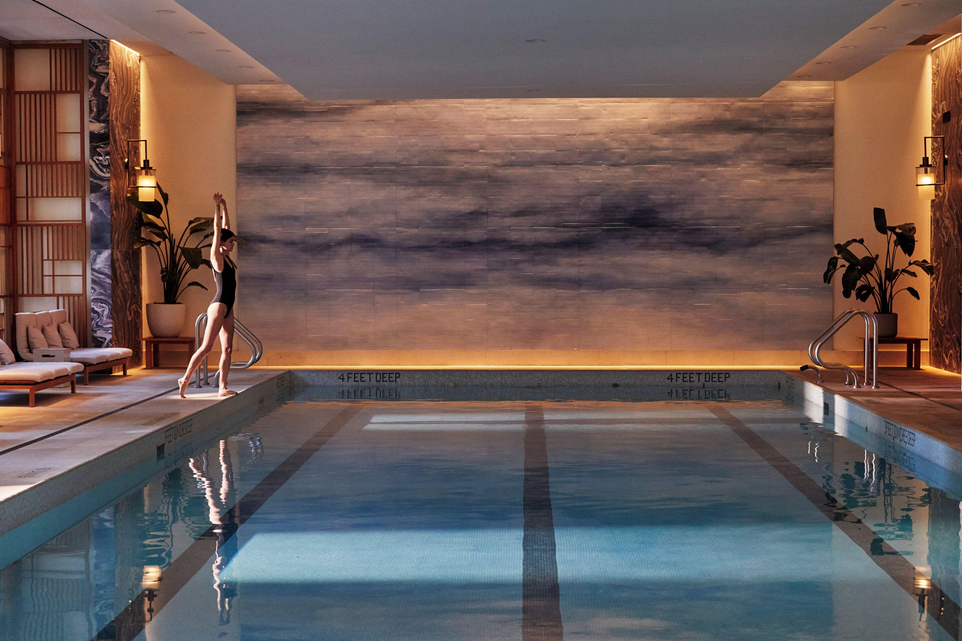 Four Seasons Downtown Hotel 5*