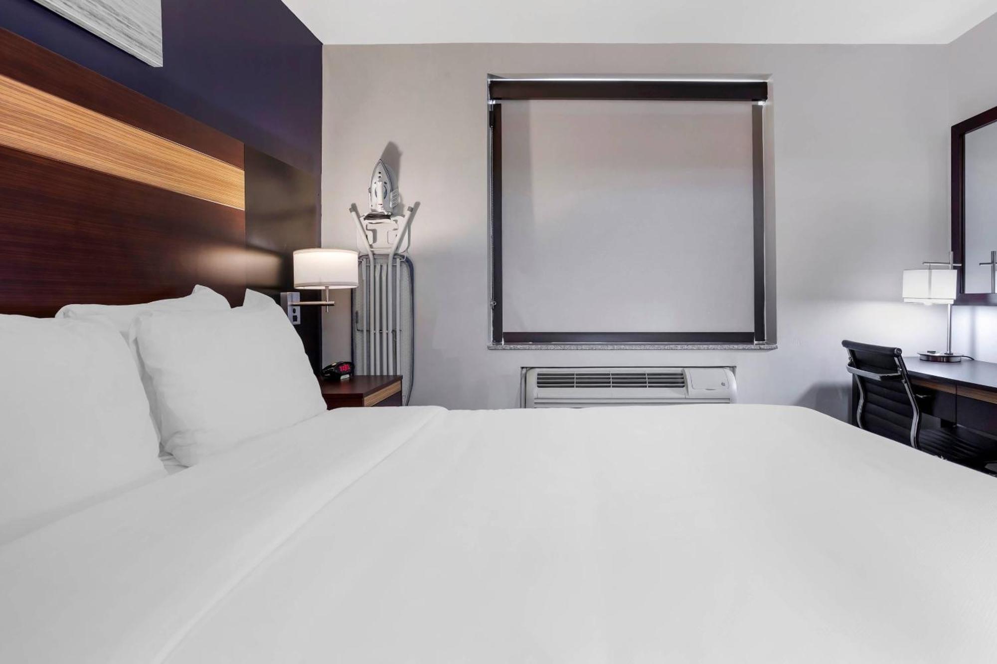 Avion Near Lga Airport, An Ascend Collection Hotel