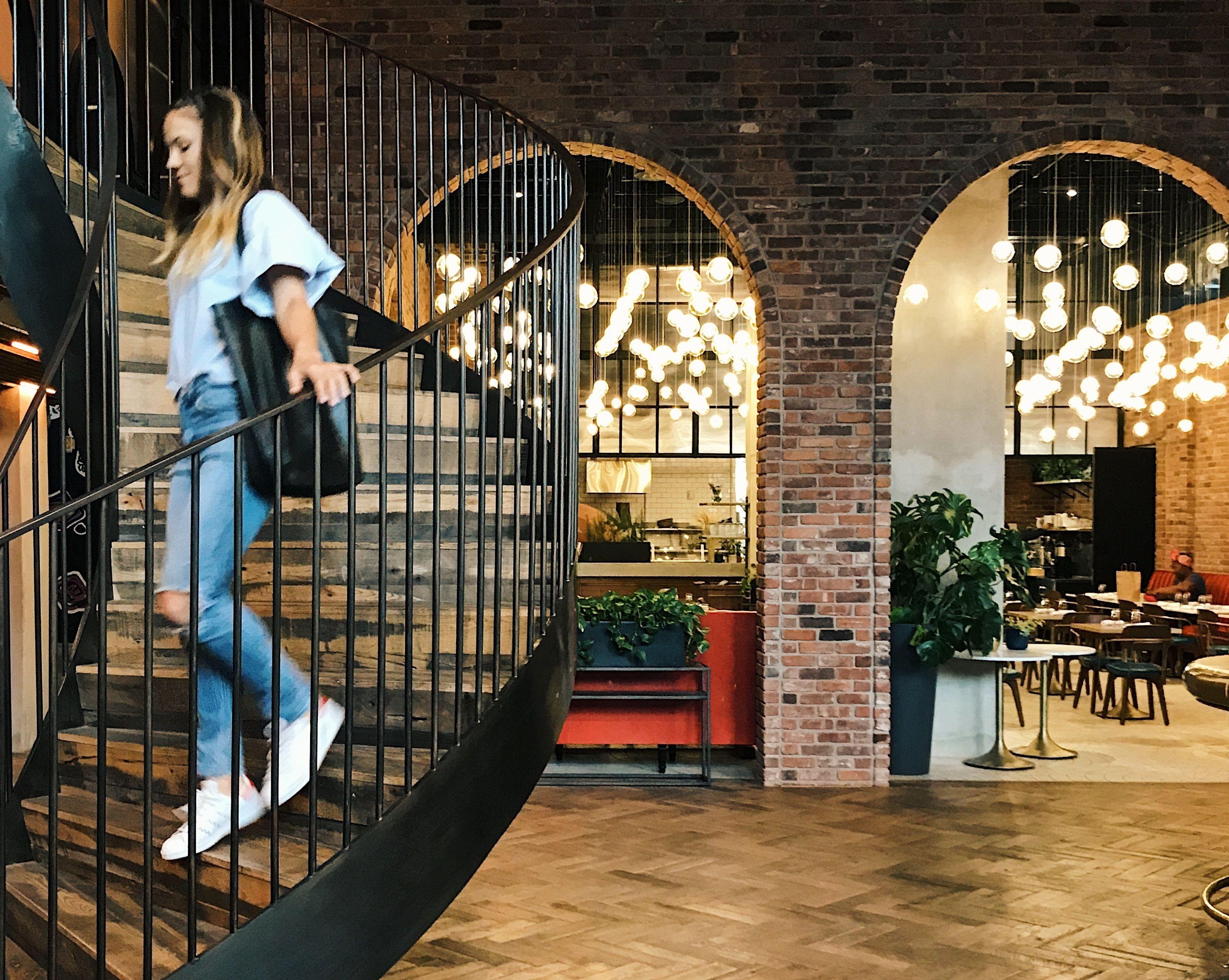 Arlo Williamsburg 5*