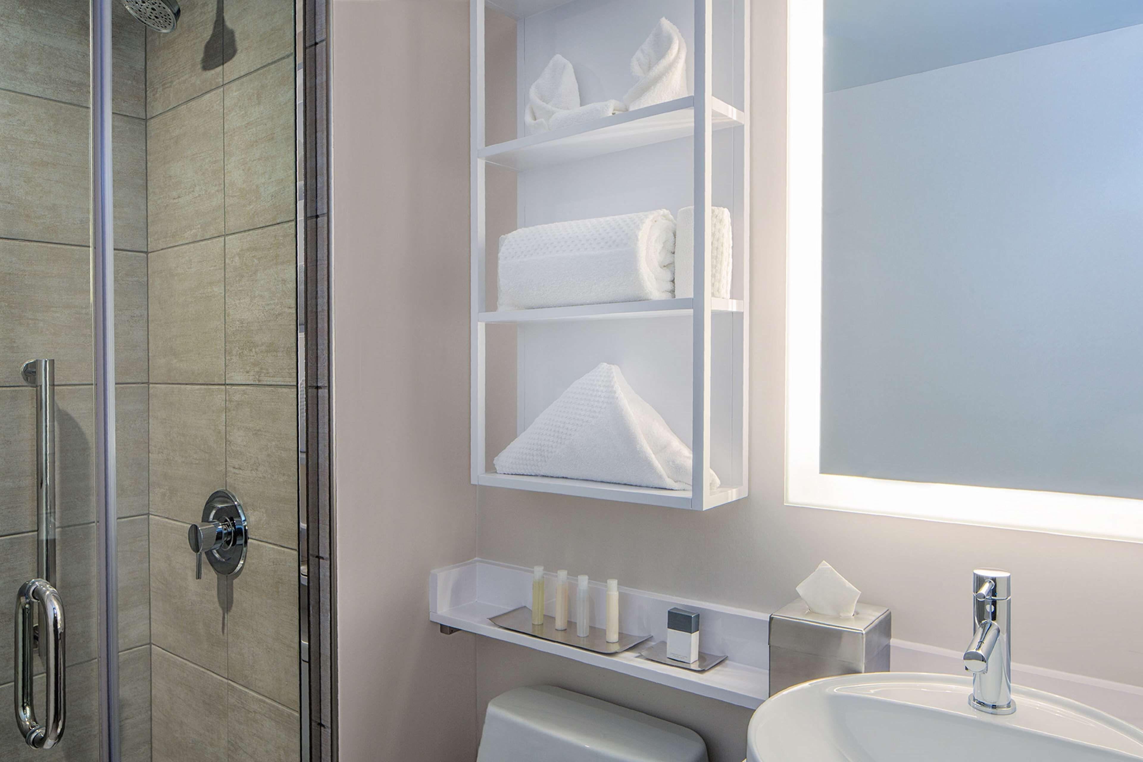 Doubletree By Hilton New York Times Square West Hotel New York