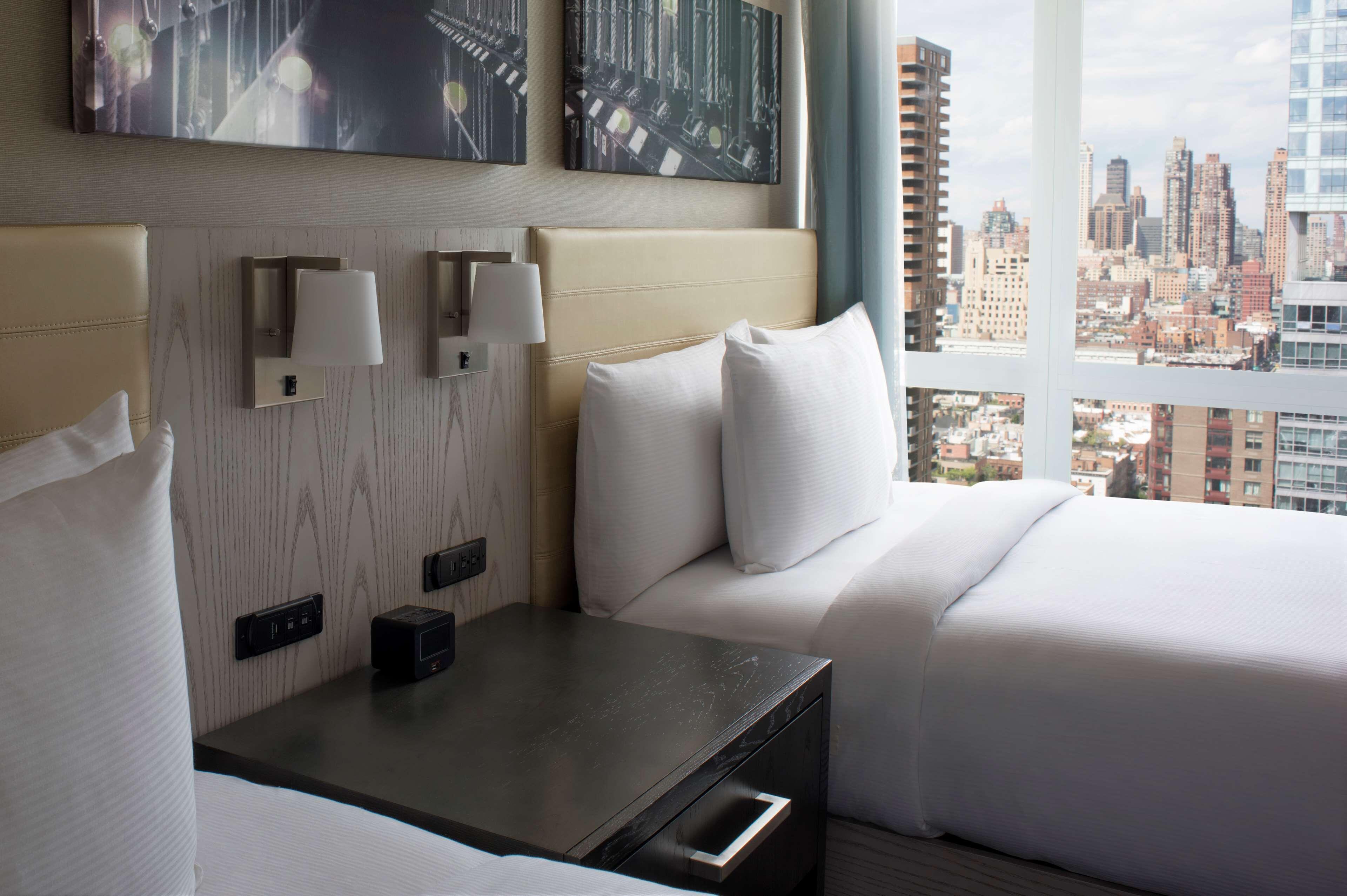 Doubletree By Hilton New York Times Square West 4* New York