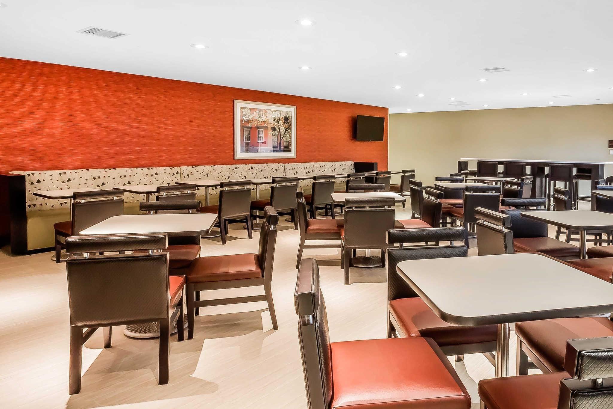 Comfort & Near Stadium 4*