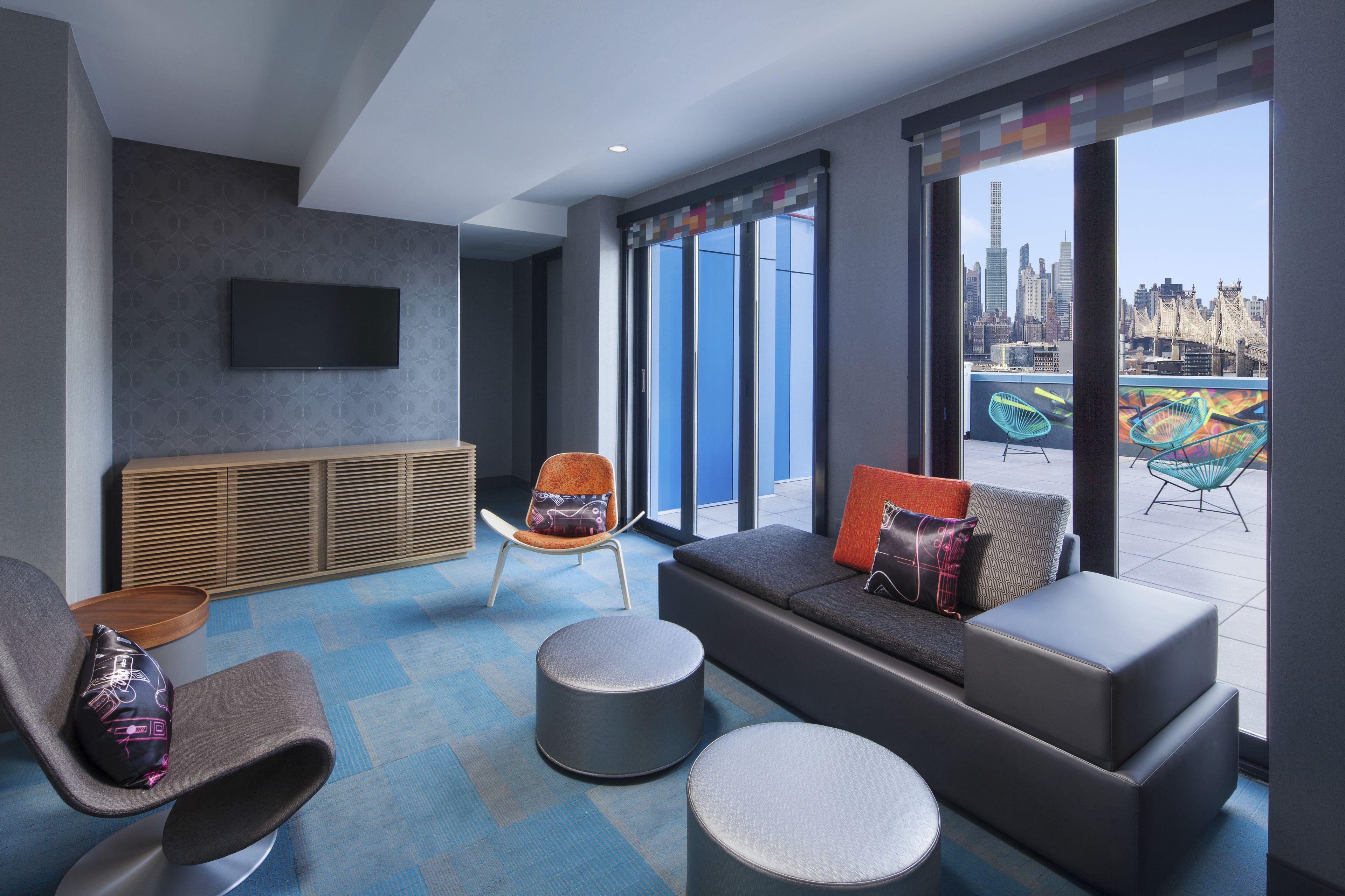Aloft Long Island City-Manhattan View Hotel