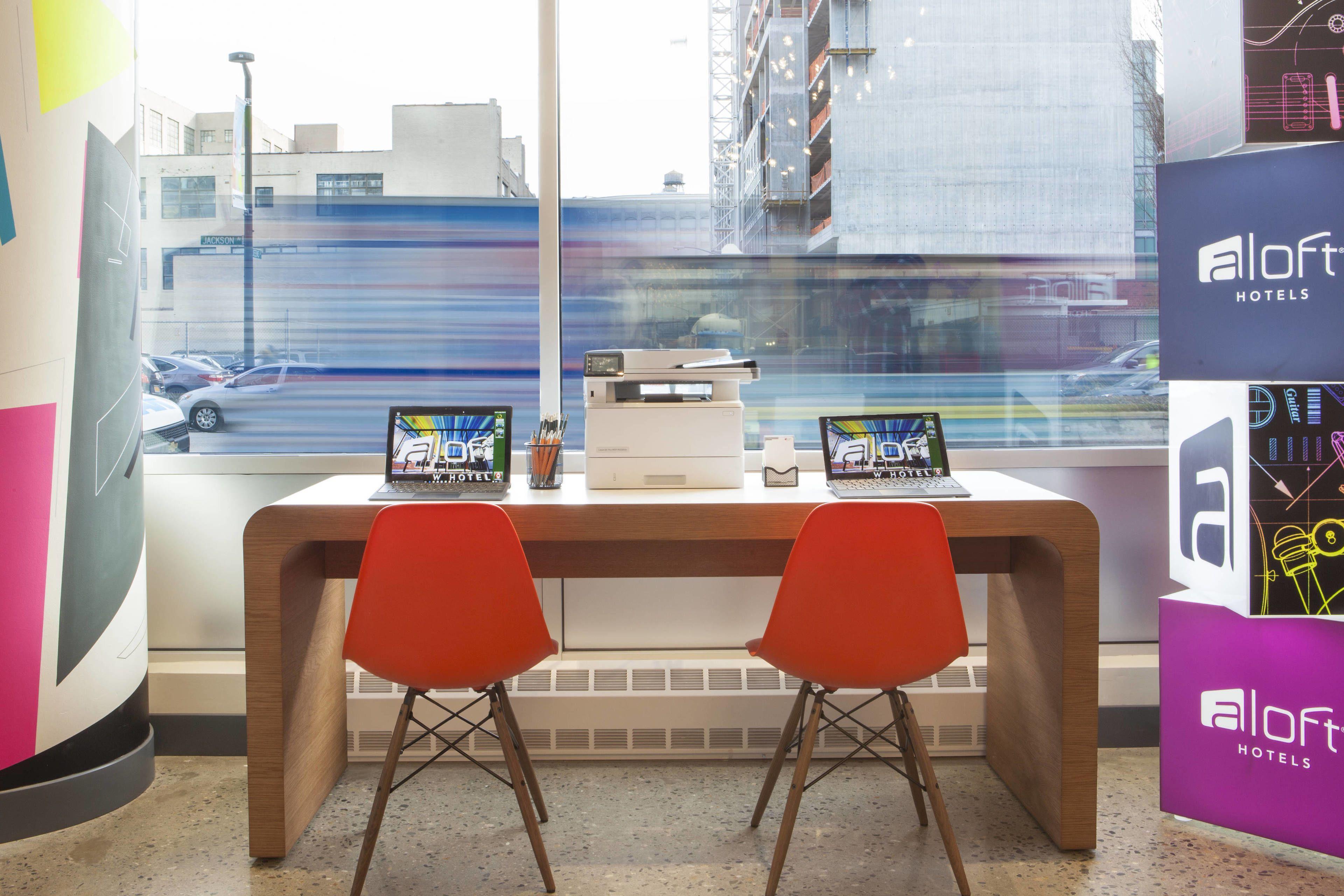 Aloft Long Island City-Manhattan View Hotel